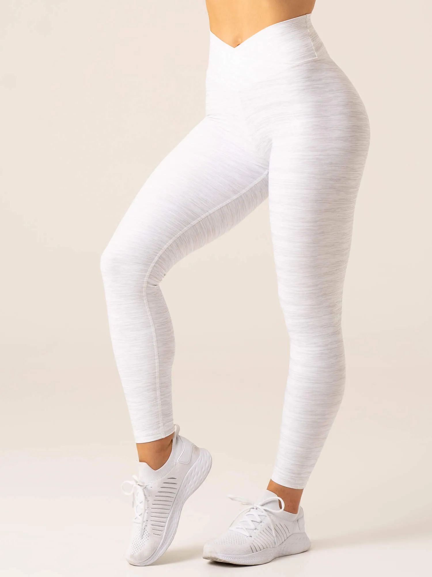 Momentum Cross Over Scrunch Leggings - Snow Grey Marl Crisp Look Sweat Control