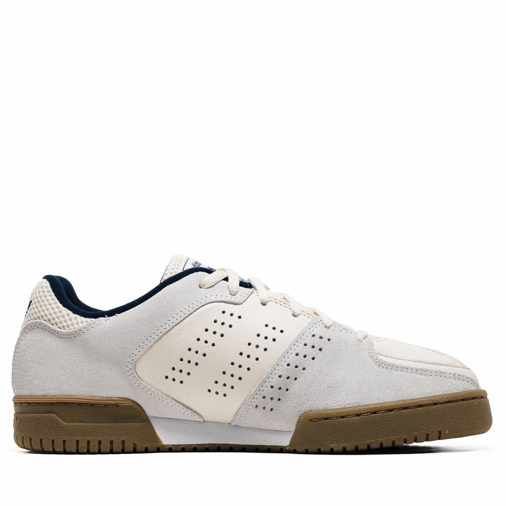 Breezy Comfort Practical Step Adidas Fechten Indoor Consortium - Off White/Collegiate Navy