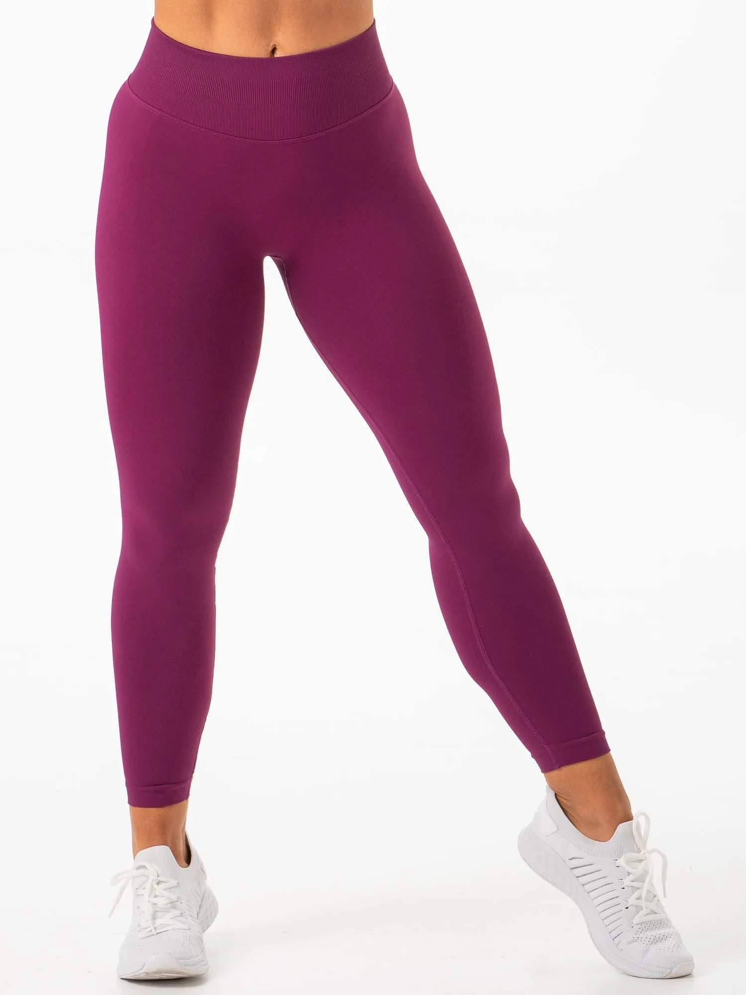 Boost Seamless Leggings - Plum Relaxed Movement