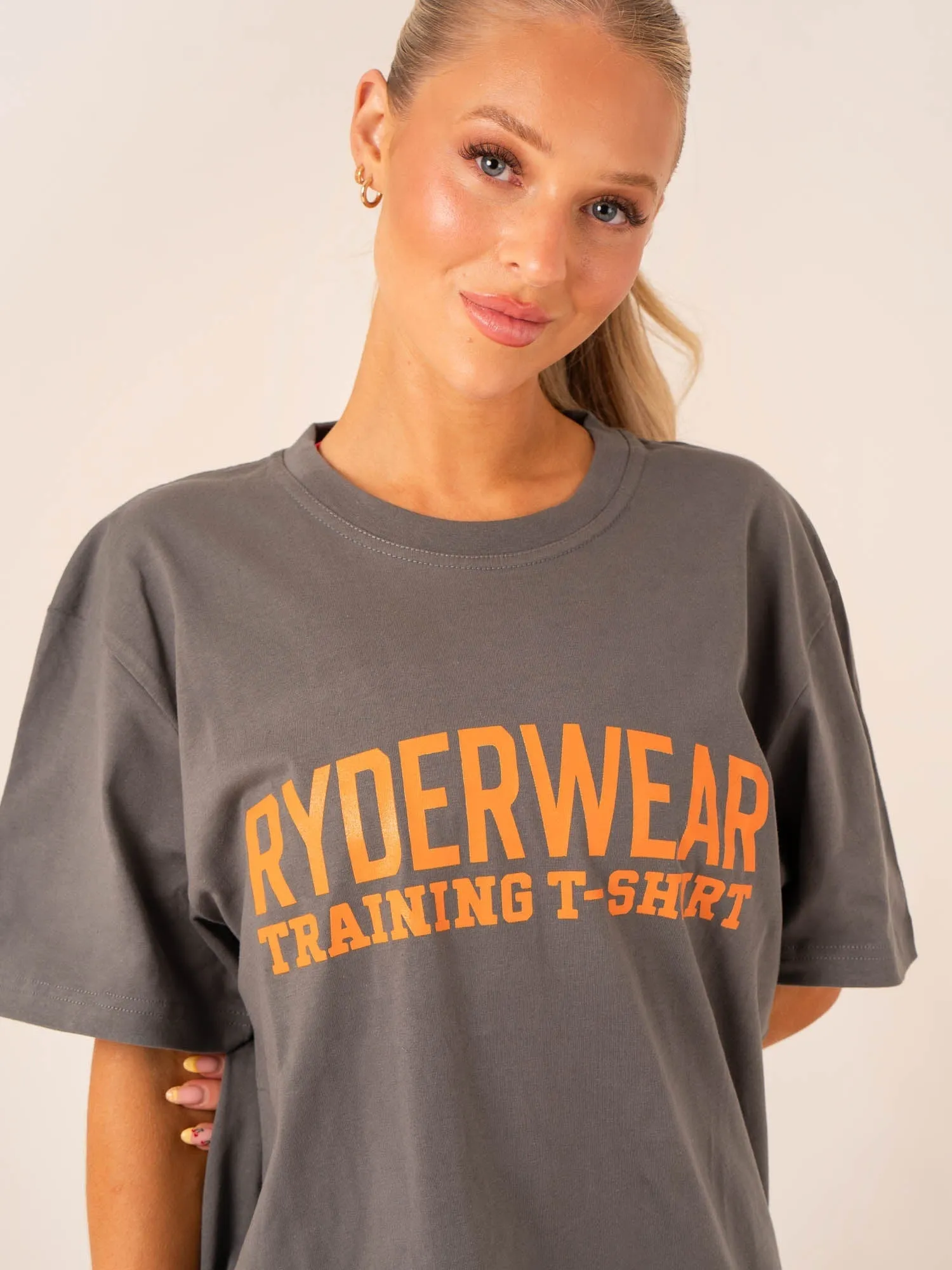 Essential Clothing Vintage Wash Effect Ryderwear Training T-Shirt - Charcoal