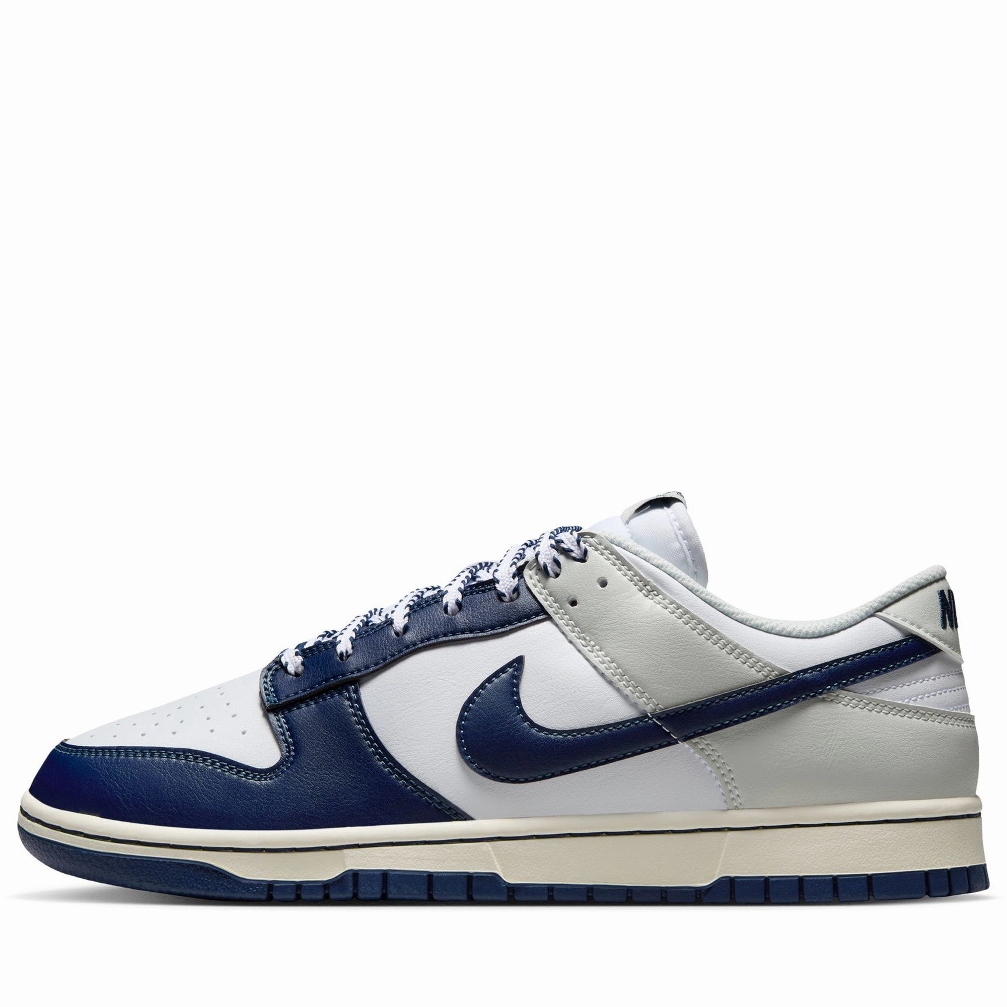 Nike Dunk Low Retro - White/Midnight Navy Clear Way