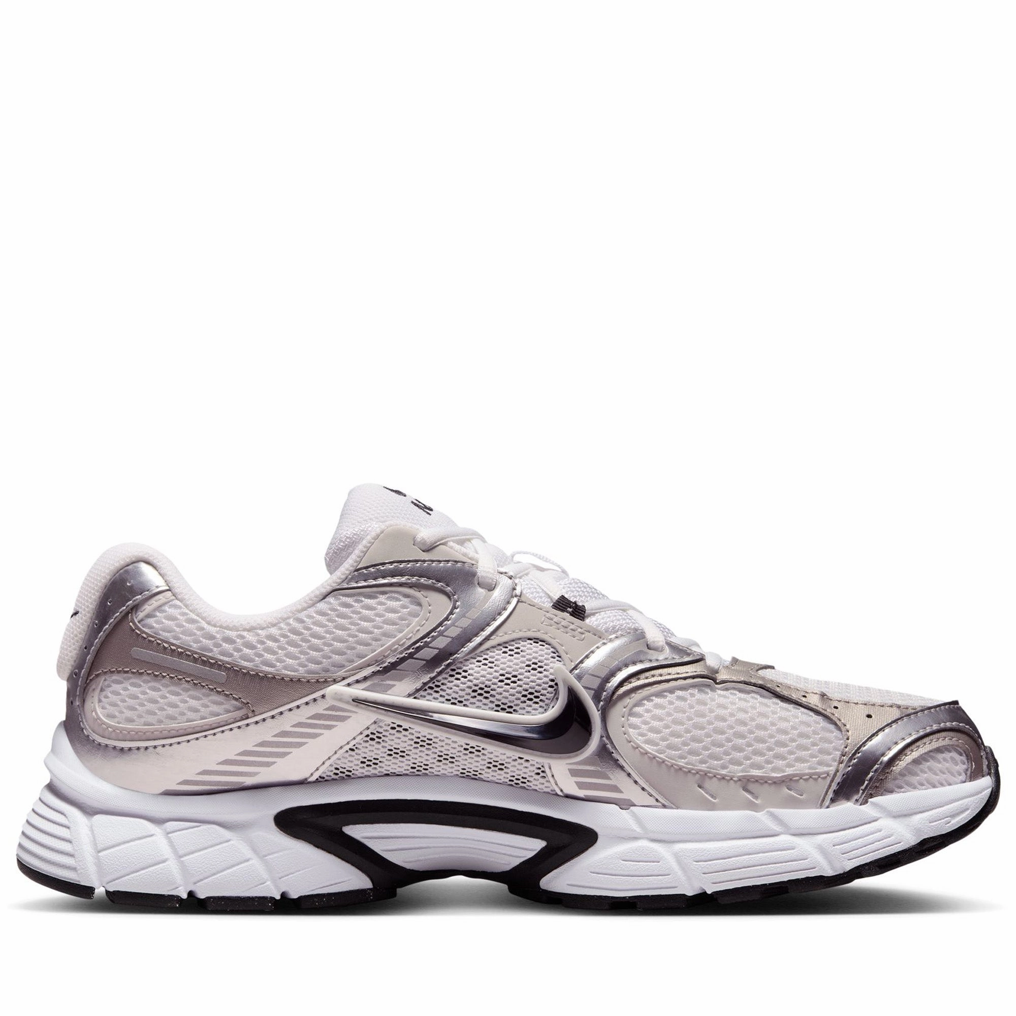 Nike V5 RNR - White/Black Year-Round Wear