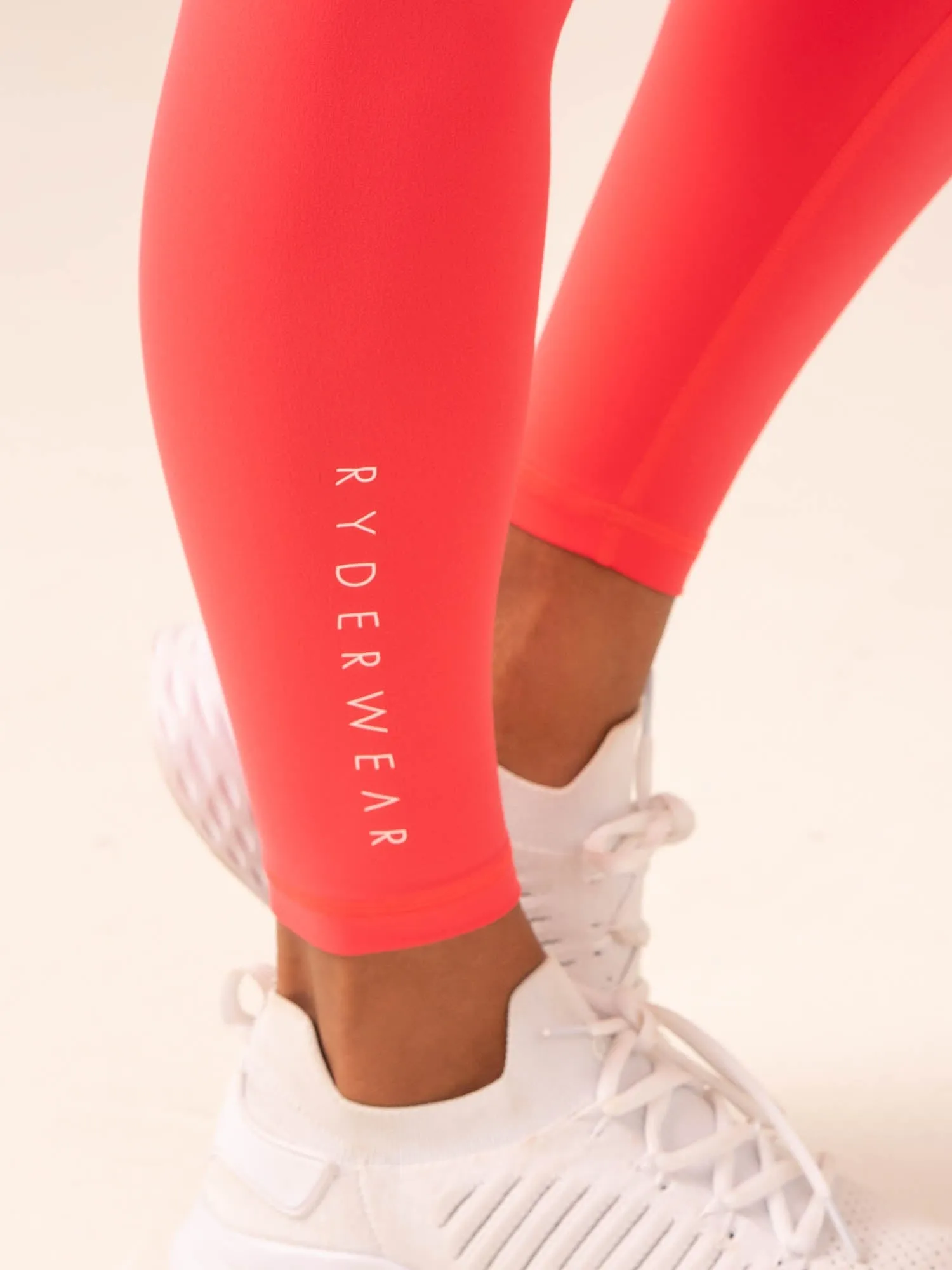 Low Profile Soft and Smooth NKD V Scrunch Leggings - Neon Salmon