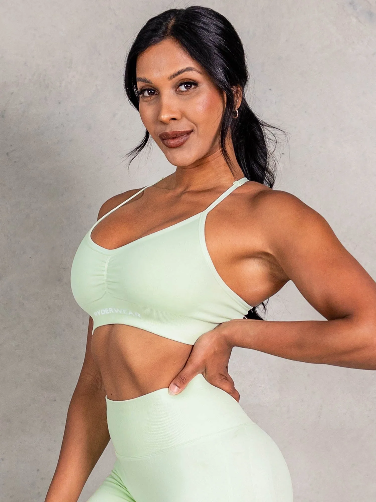 NRG Seamless Sports Bra - Matcha FrenchTerryTexture