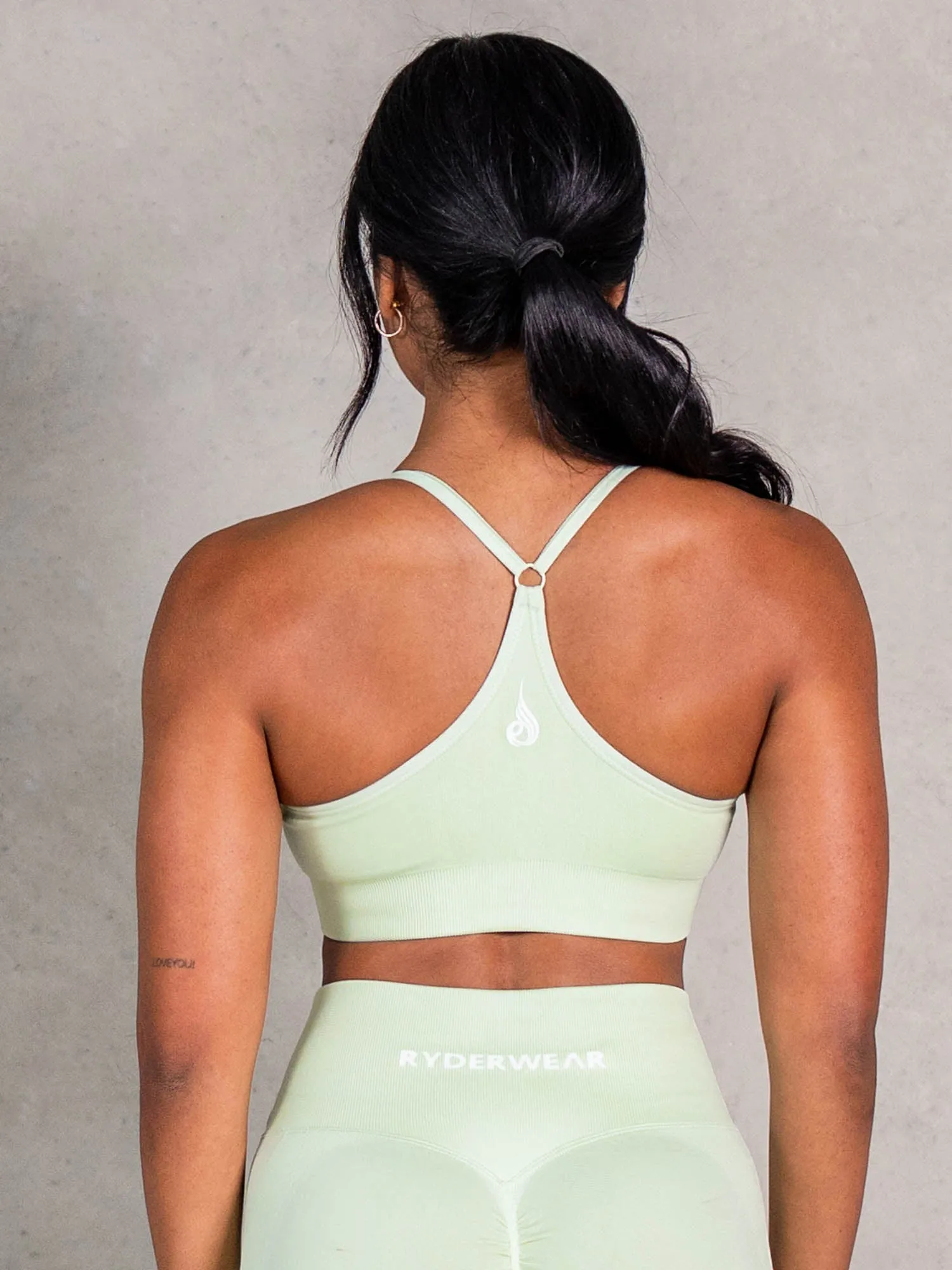 NRG Seamless Sports Bra - Matcha Temperature Control Technology