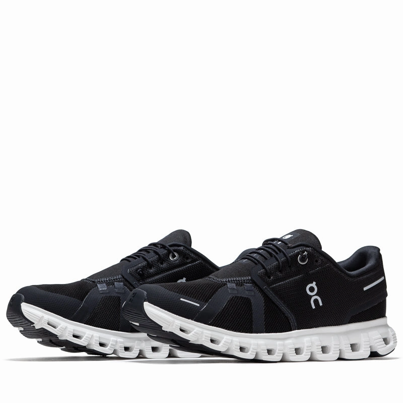 Trendy Slip-on Footwear Classic Leather On Cloud 6 - Black/White