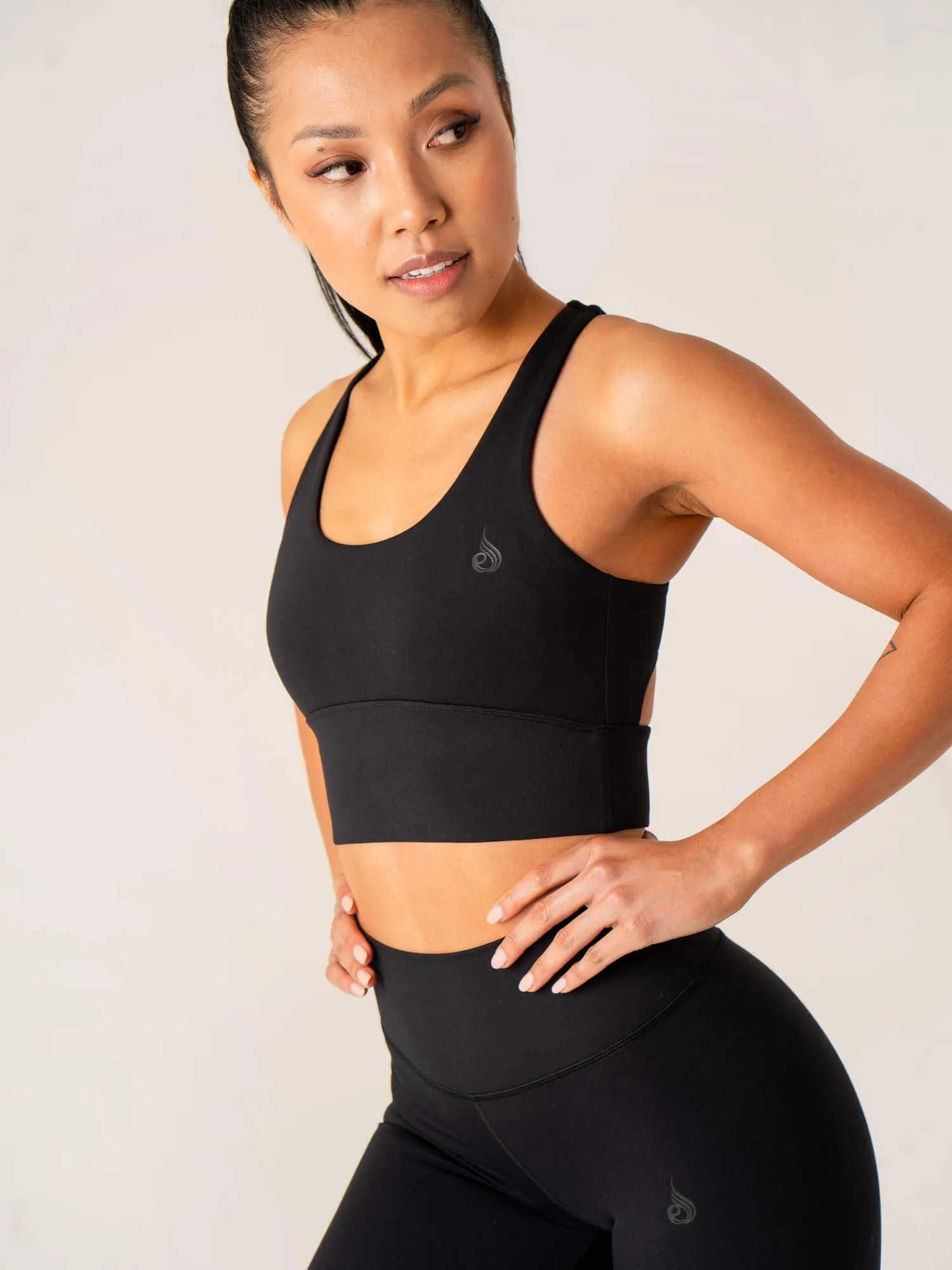 Blended materials Lightweight Structure NKD Arch Sports Bra - Black