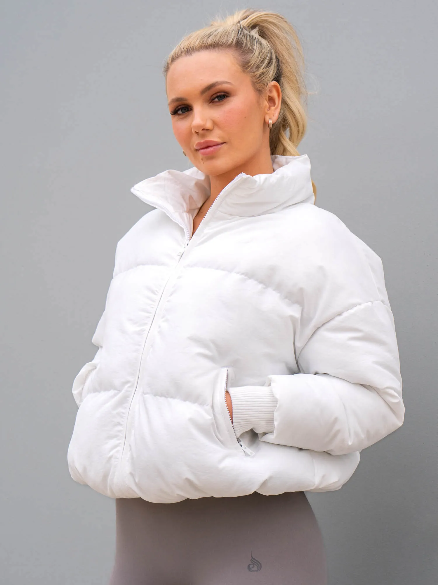 gift - giving option Pace Puffer Jacket - White