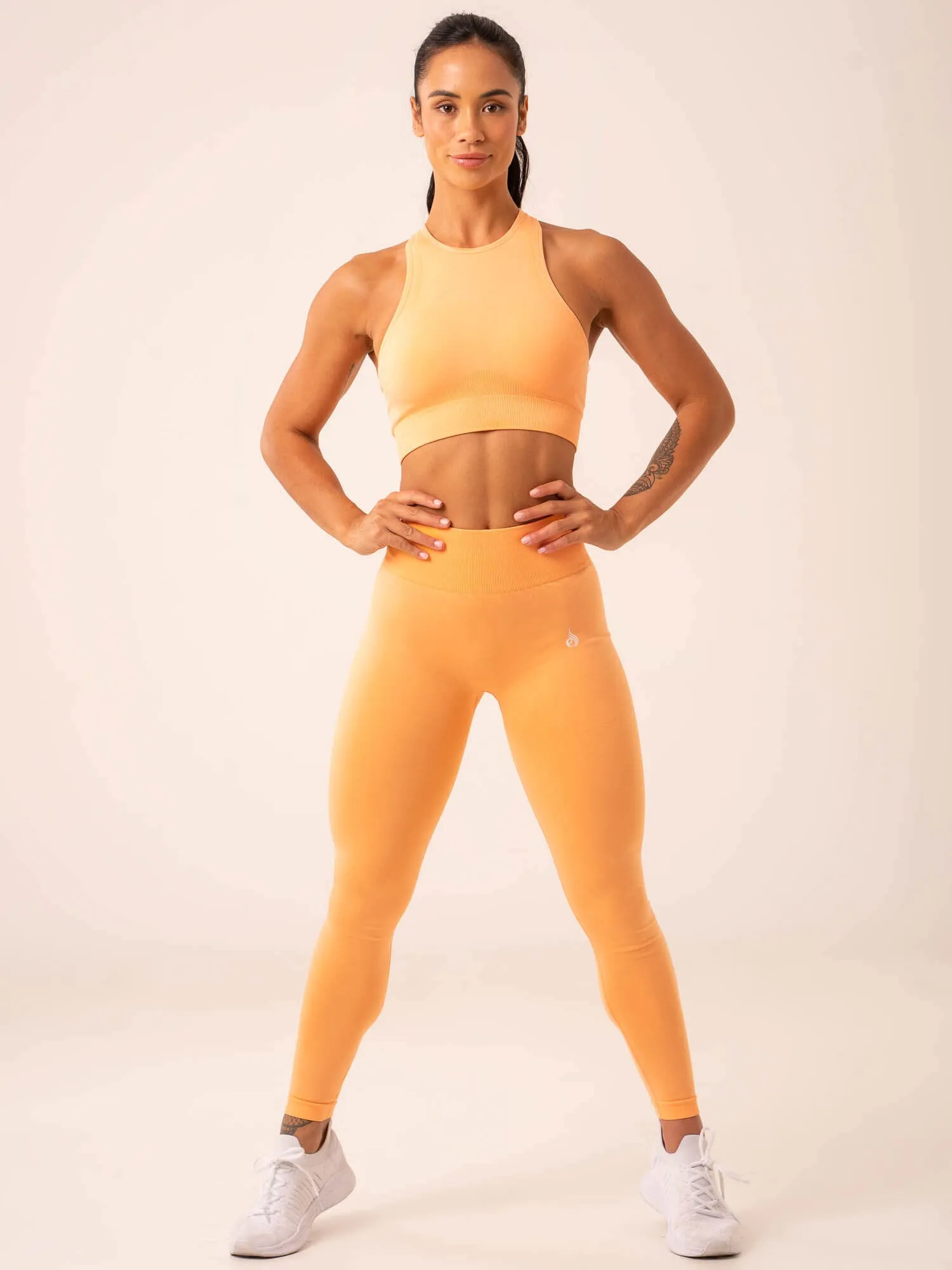 Lift Seamless High Neck Sports Bra - Mango Minimalist