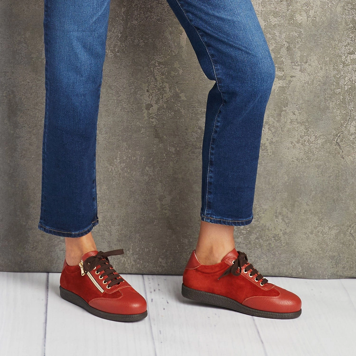 Pixie: Cinnamon Suede Stitch Down Technique Dynamic piece