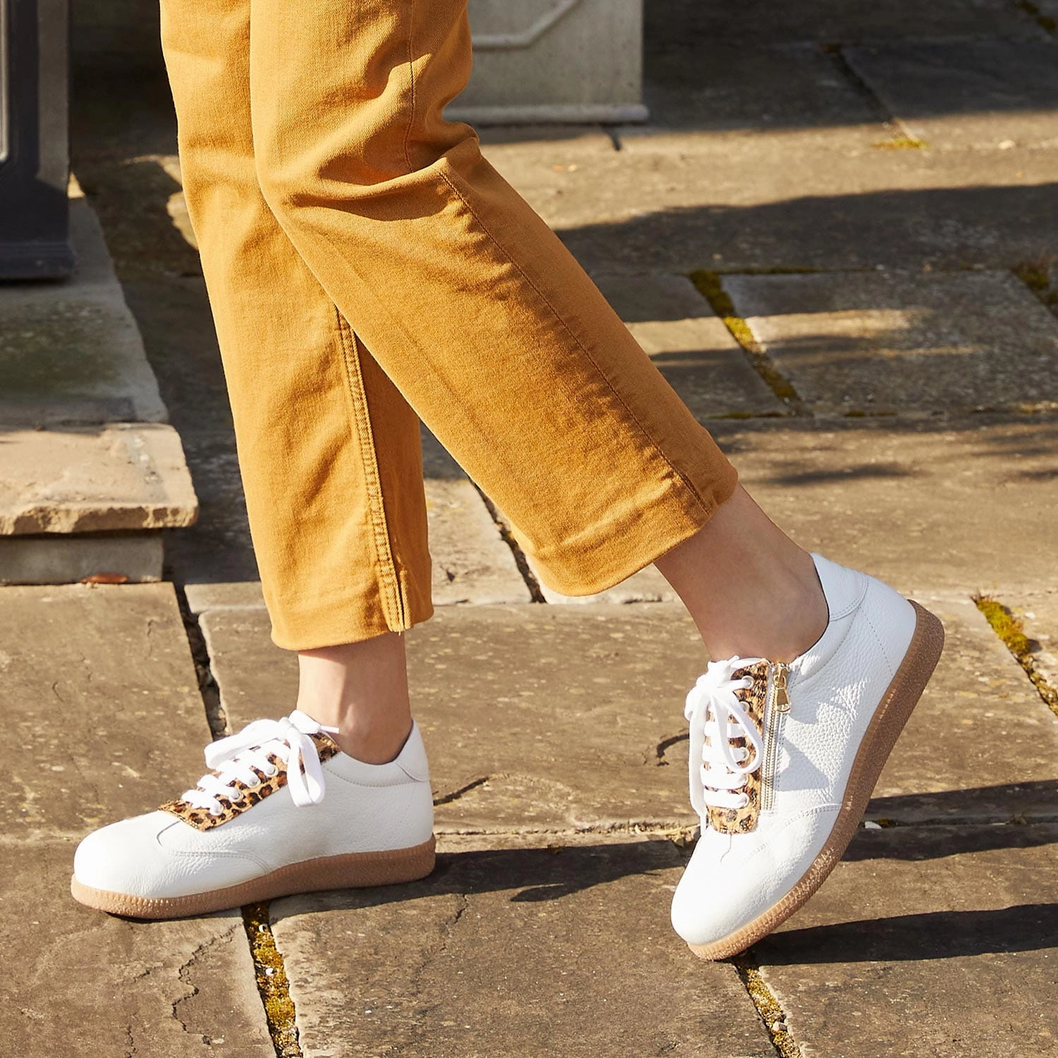 Anti Fatigue Footbeds Pixie: White Leather & Luxe Leopard