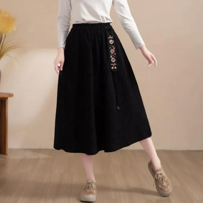 Women Winter Stylish Embroidered Fleece-Lined High-Waist Skirt Simple Layers