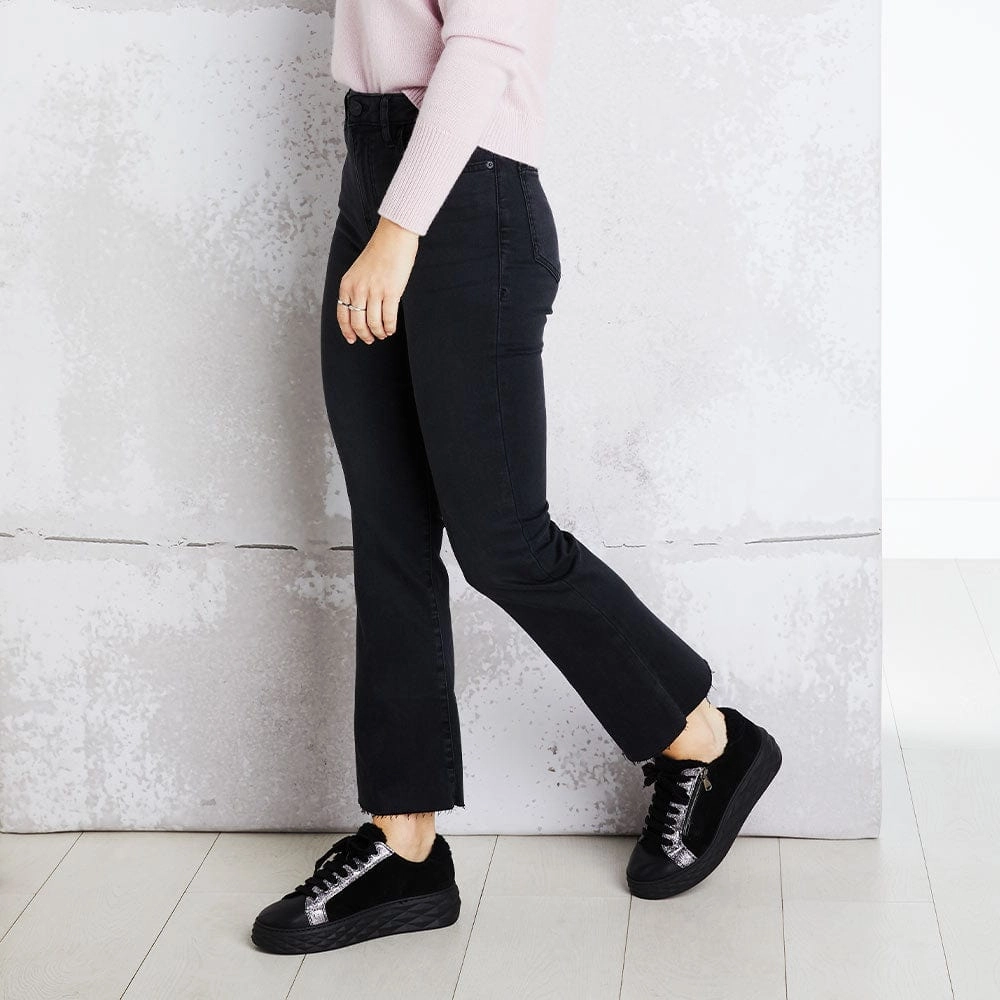 Friction Resistant Materials Zigzag Impact Zone Porto Fur: Black Leather & Suede