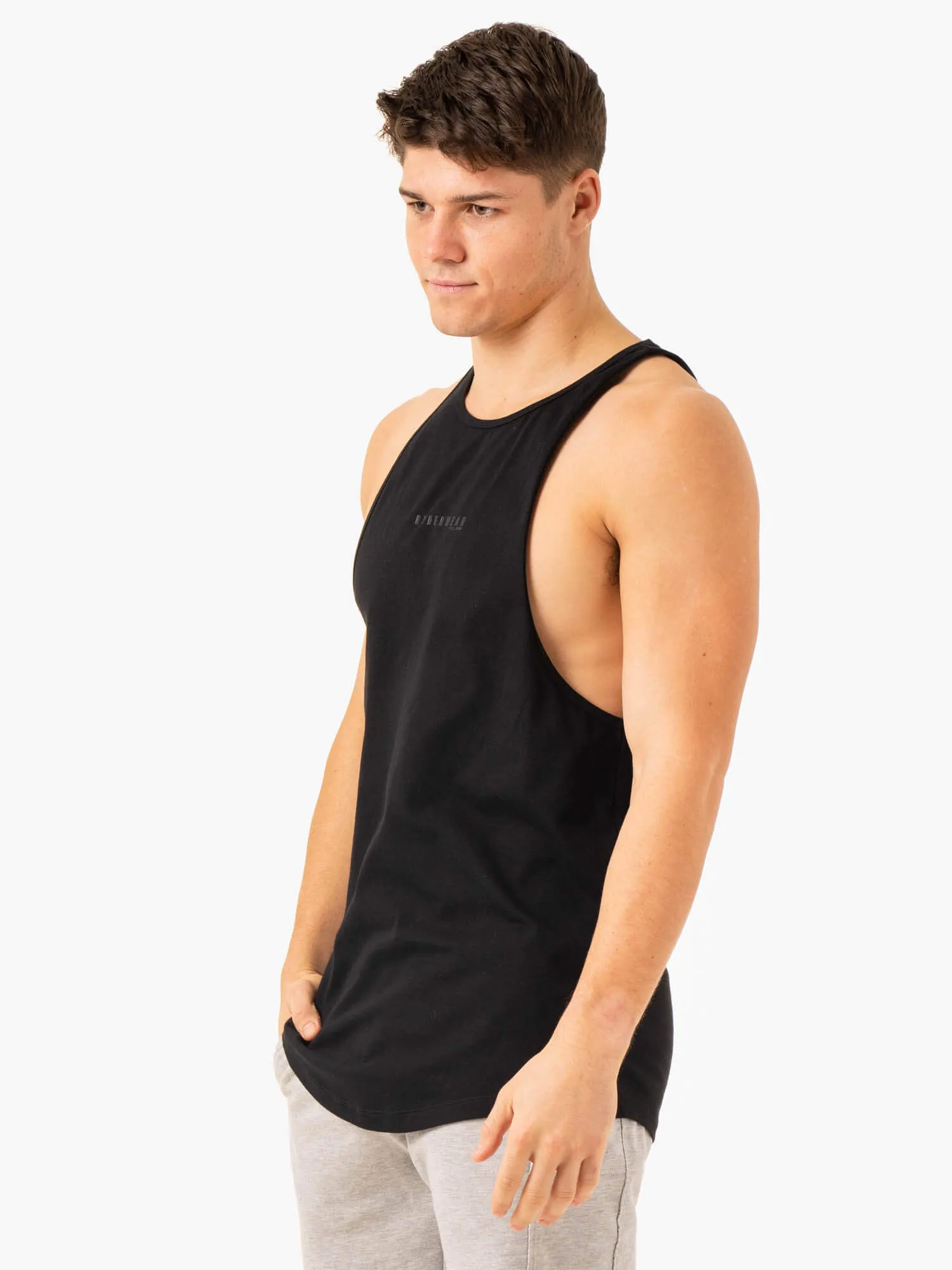 Pursuit Baller Tank - Black Stable