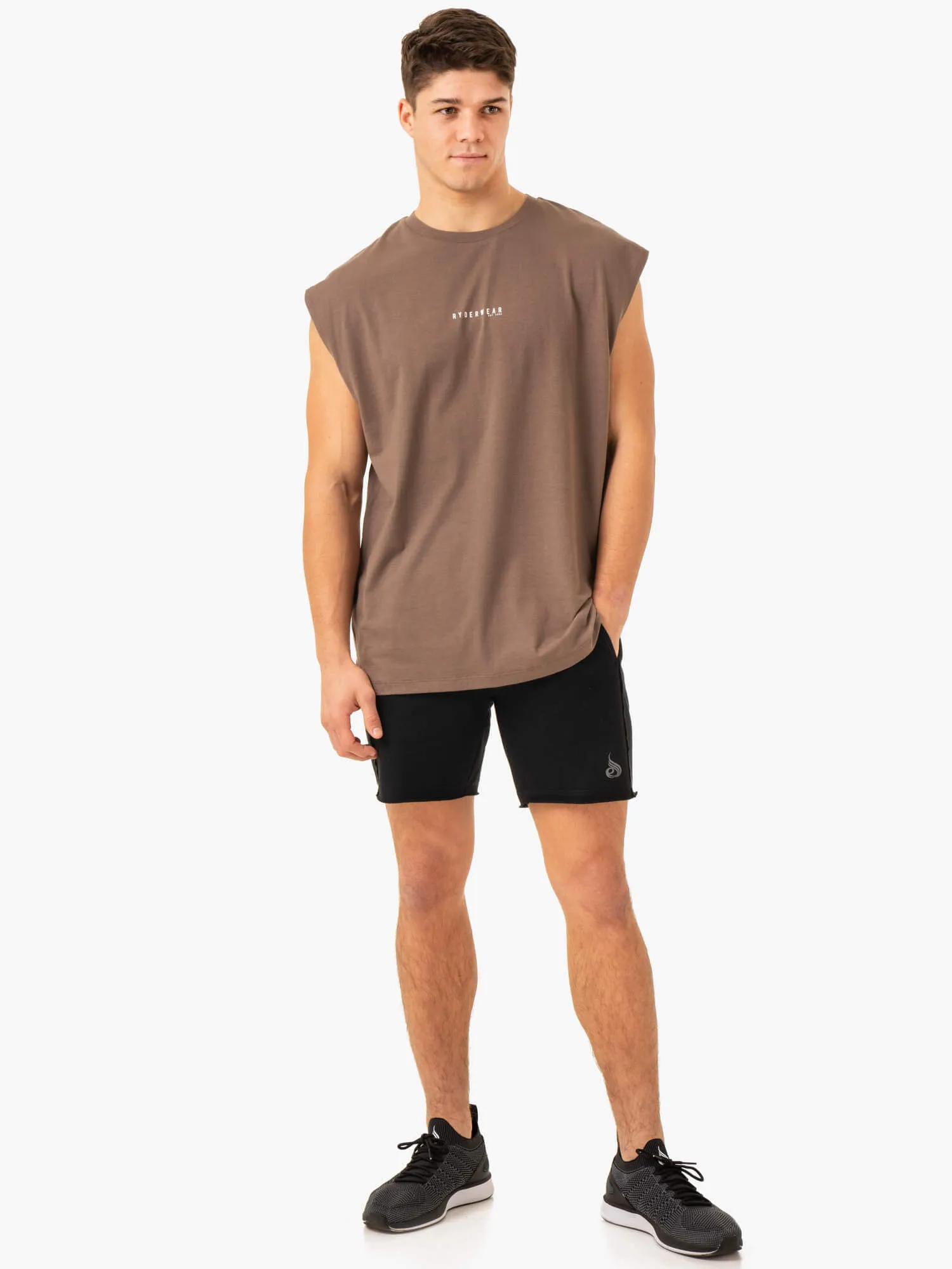 Pursuit Wide Cut Tank - Taupe long - distance transportation