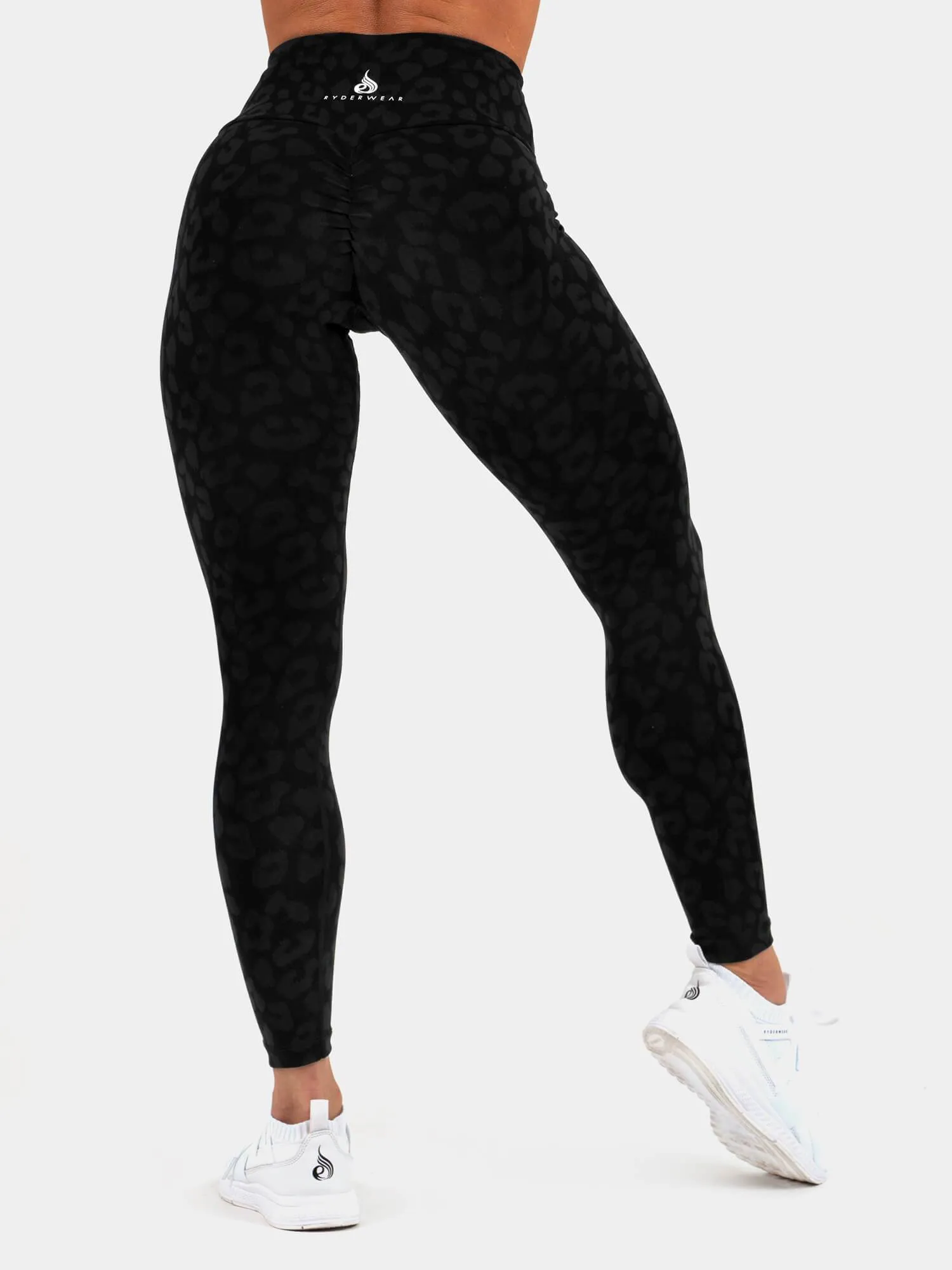 Evening Walk Slim Fit Reflective Logo Detail Instinct Scrunch Bum Leggings - Leopard Black