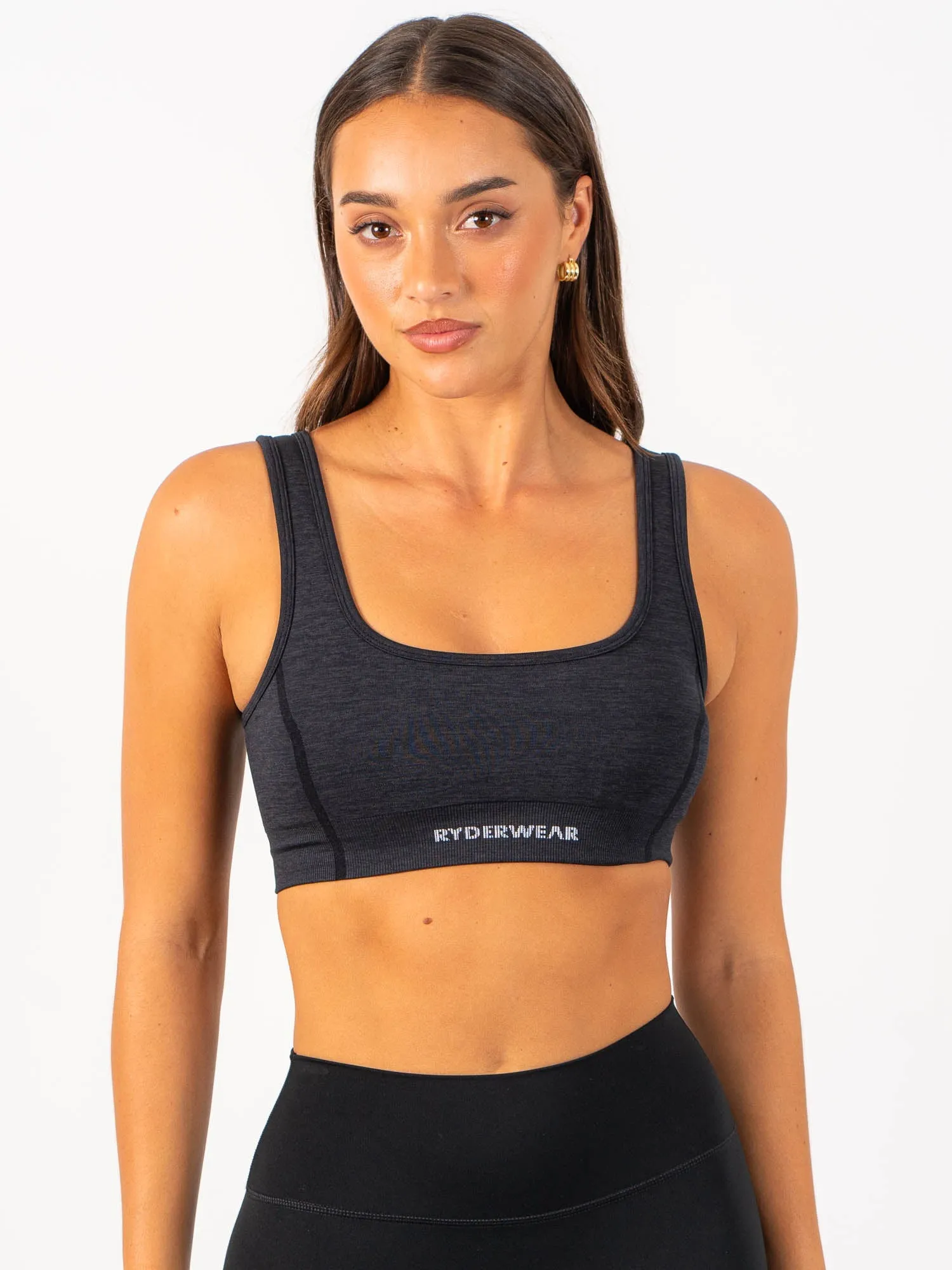 Large racerback Enhance Seamless Sports Bra - Black