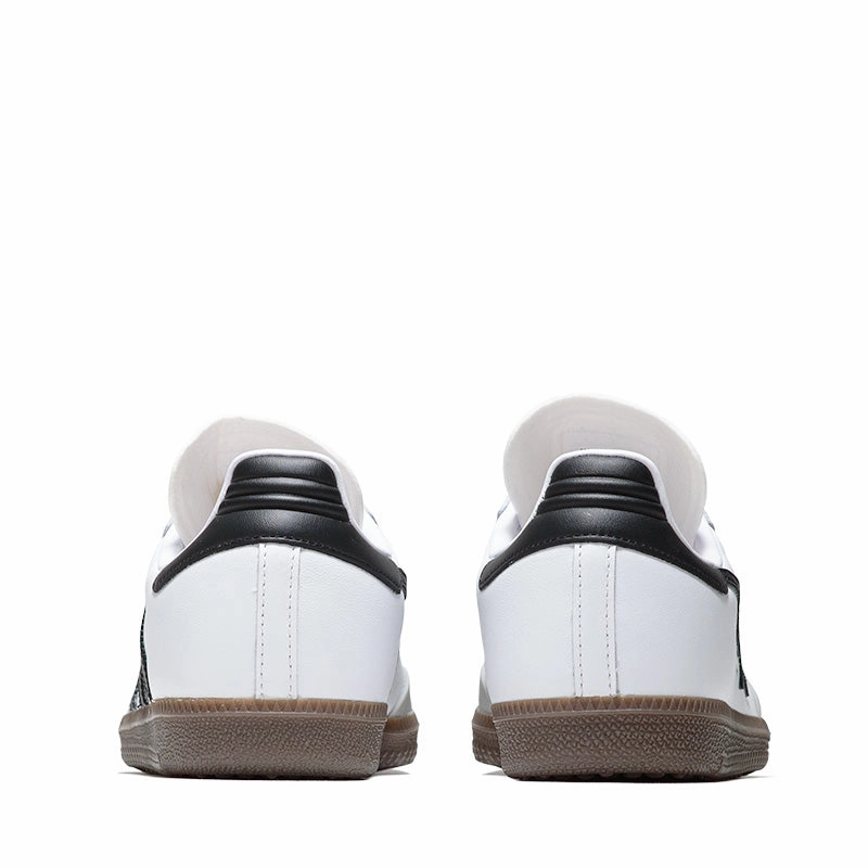 Effortless Look A Bathing Ape x Adidas Samba - Cloud White/Core Black