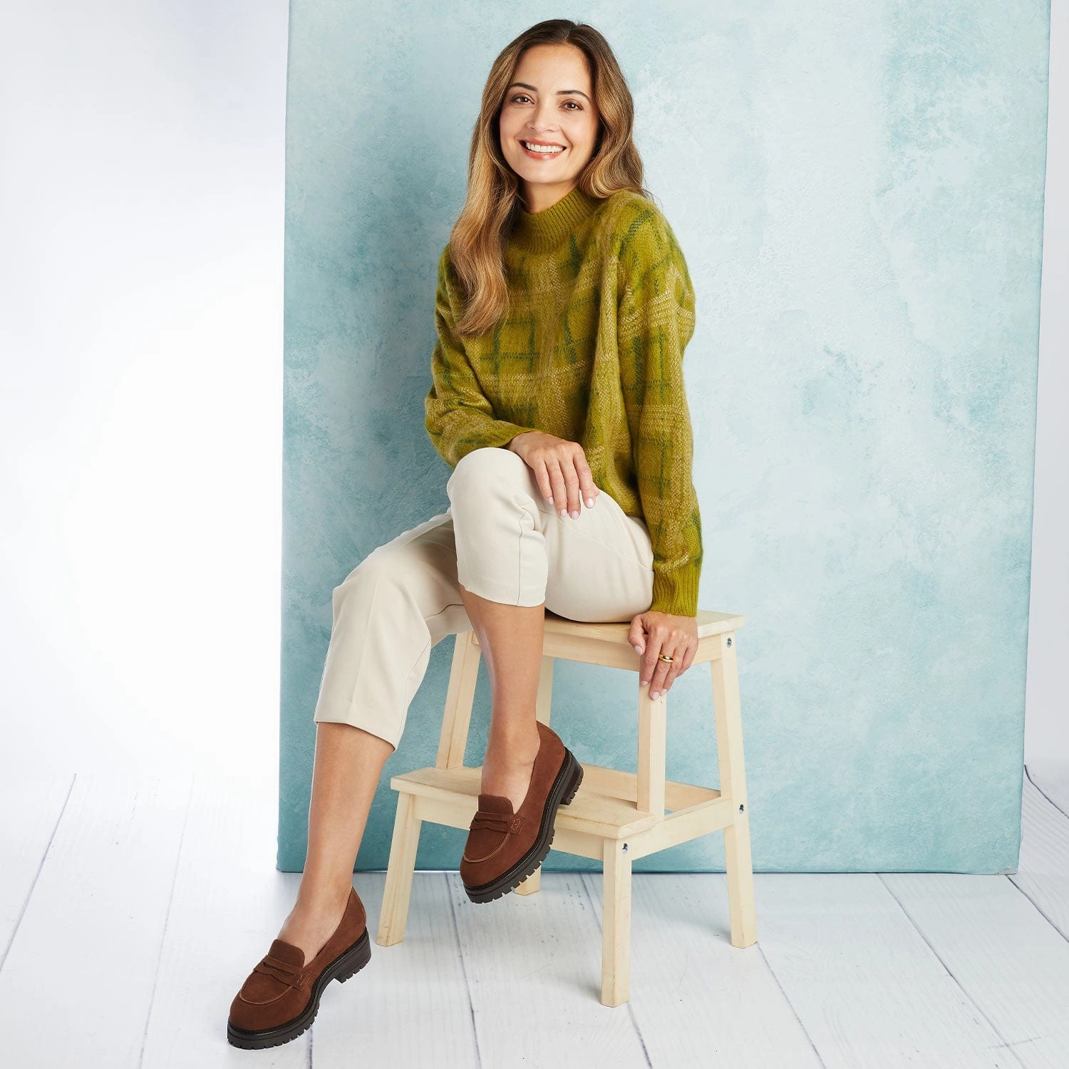 Talent: Tobacco Suede Modern Comfort Minimal Design