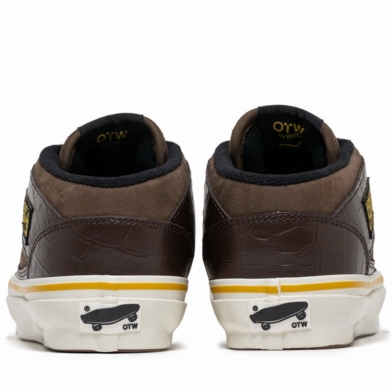 Comfortable Support Life Ready Vans OTW Half Cab 33 Vibram Classic - Demitase Patent