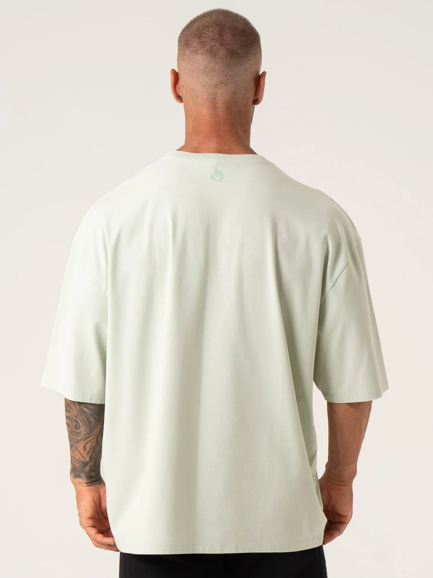 Soft Performance WaterproofTechnology Slim Comfort Fit Pursuit Oversized T-Shirt - Spearmint Stonewash