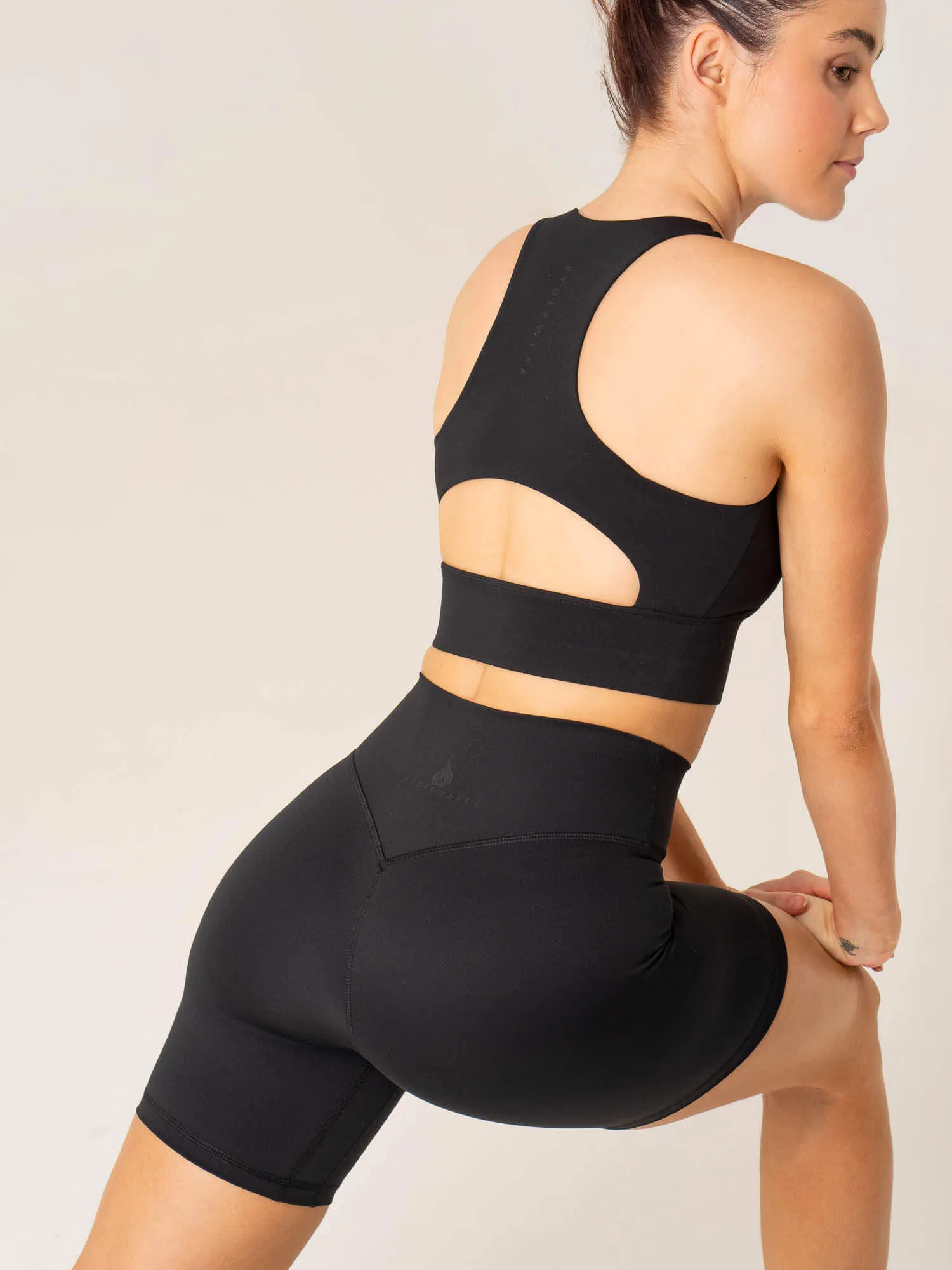 NKD Arch Mid-Length Shorts - Black Sleek Shape Lightweight Flex