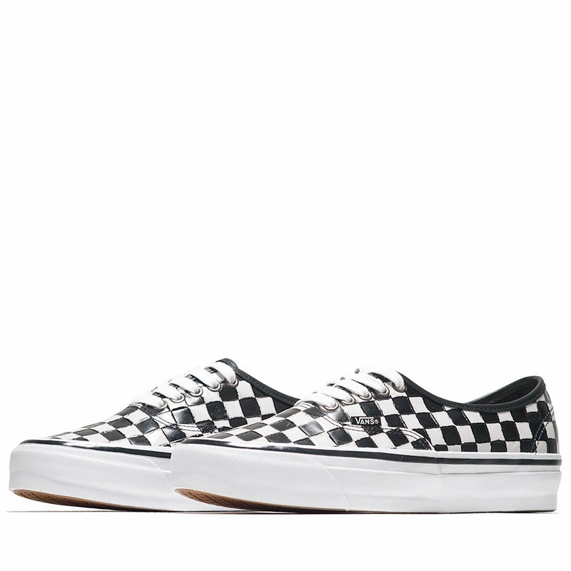 Vans Authentic 44 Vibram - Leather Check Black/White Relaxed Cushioning
