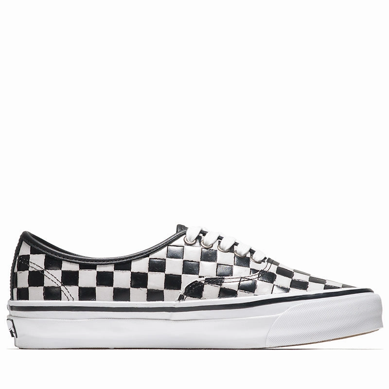 Vans Authentic 44 Vibram - Leather Check Black/White Adjustable Feature