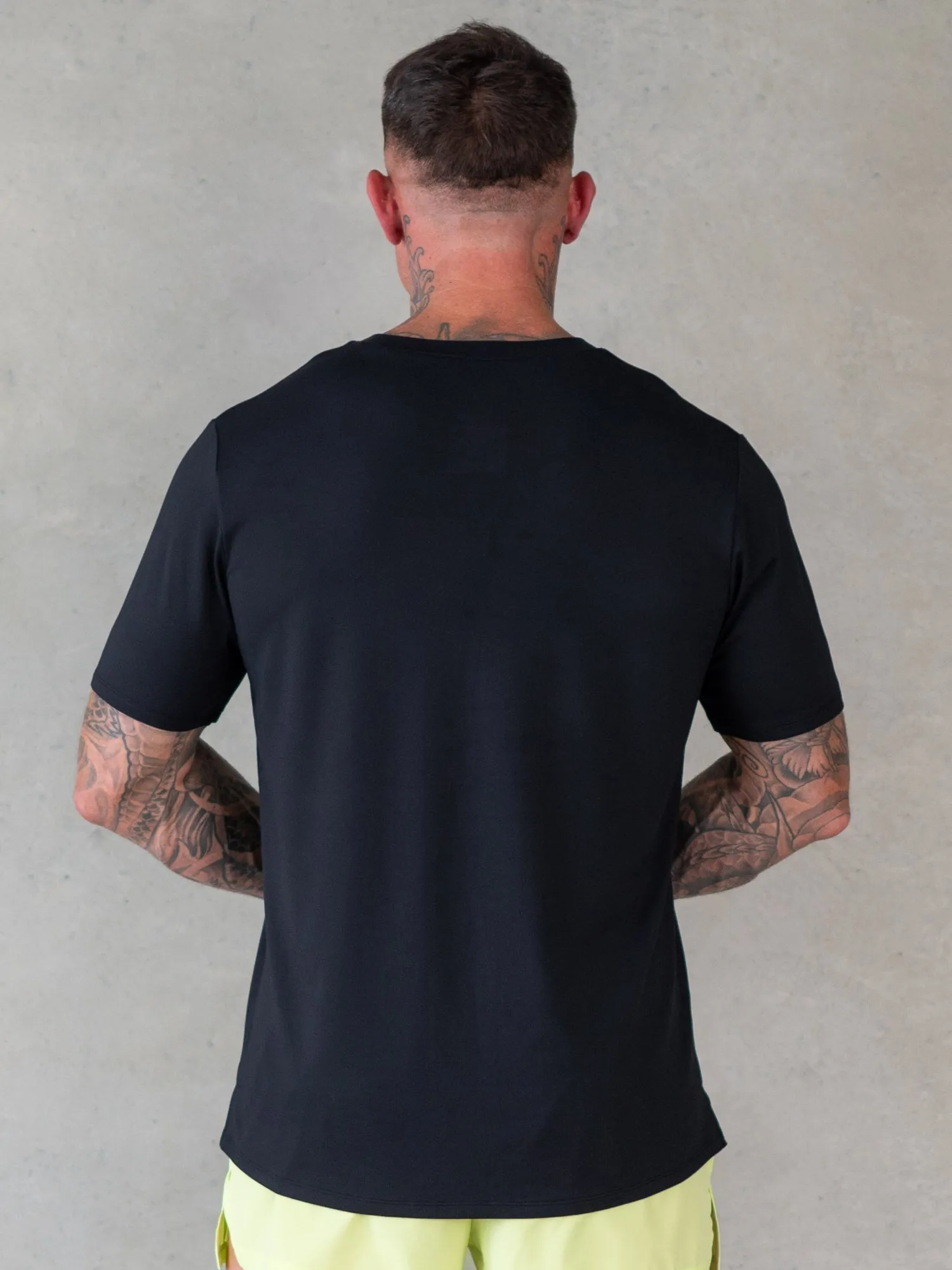 Sophisticated Style Soft Tech T-Shirt - Black Comfy Style