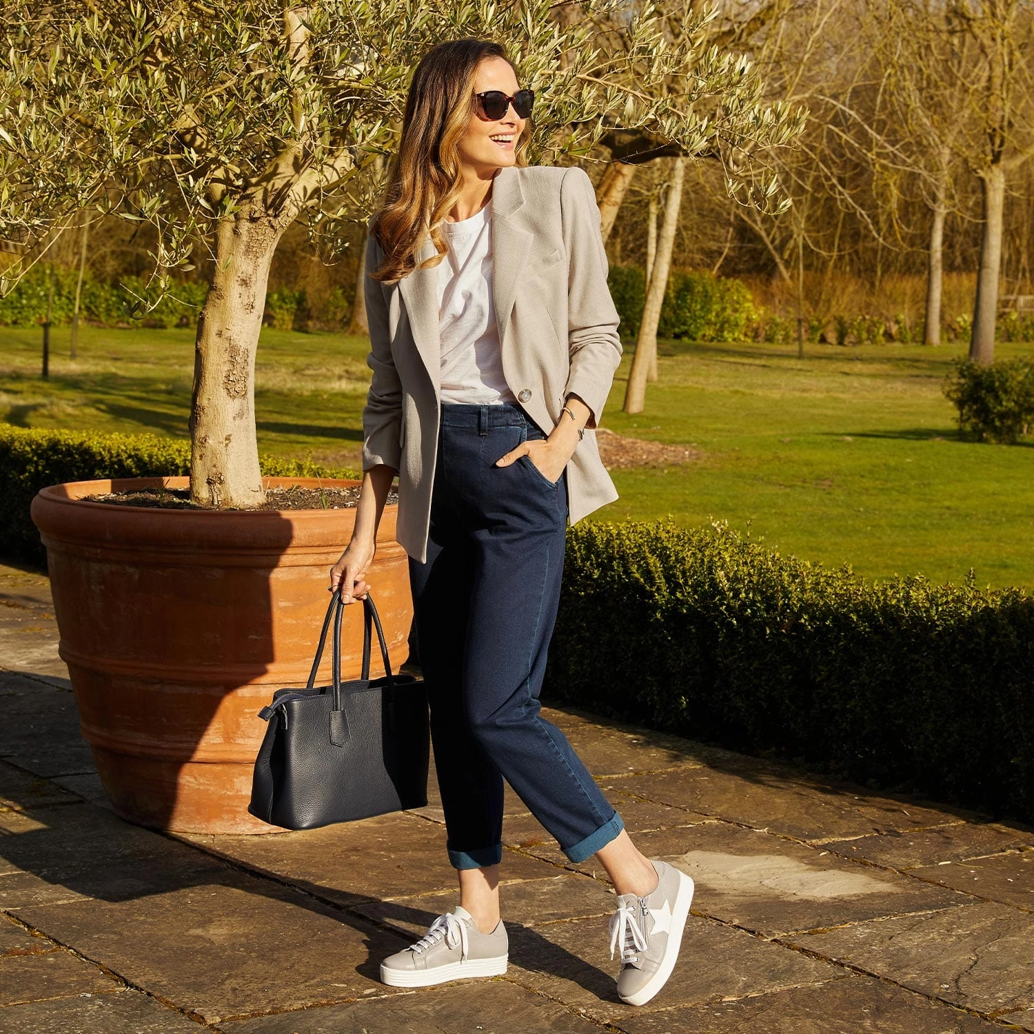 Support Breathable Airflow Channels Star: Pale Taupe Leather