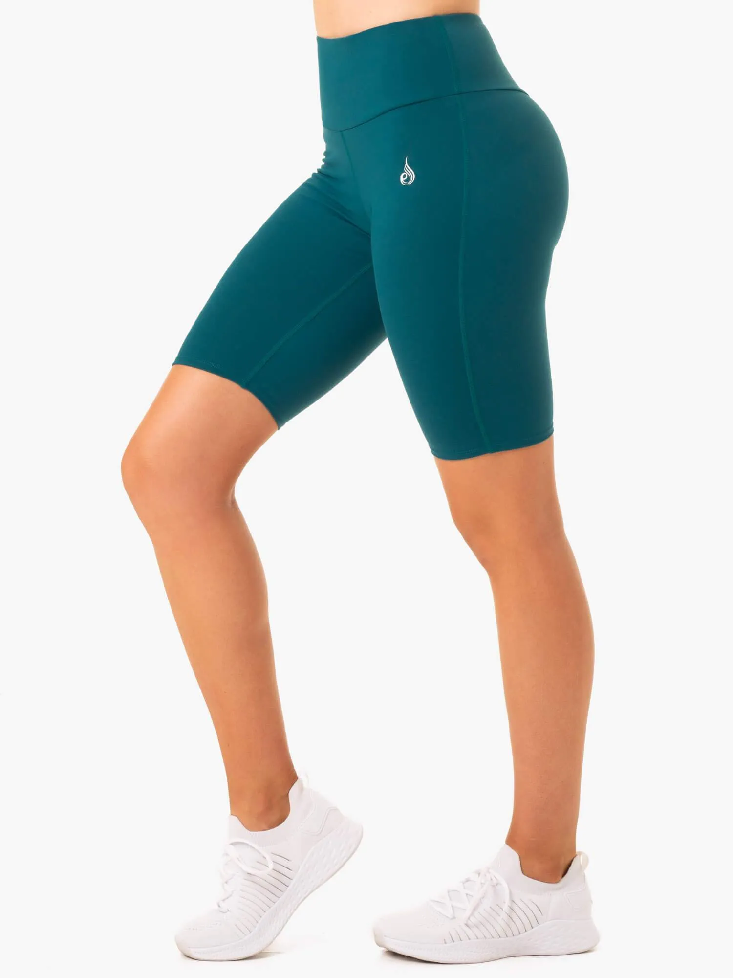 concert outfit Comfy Layer Staples Scrunch Bum Bike Shorts - Emerald