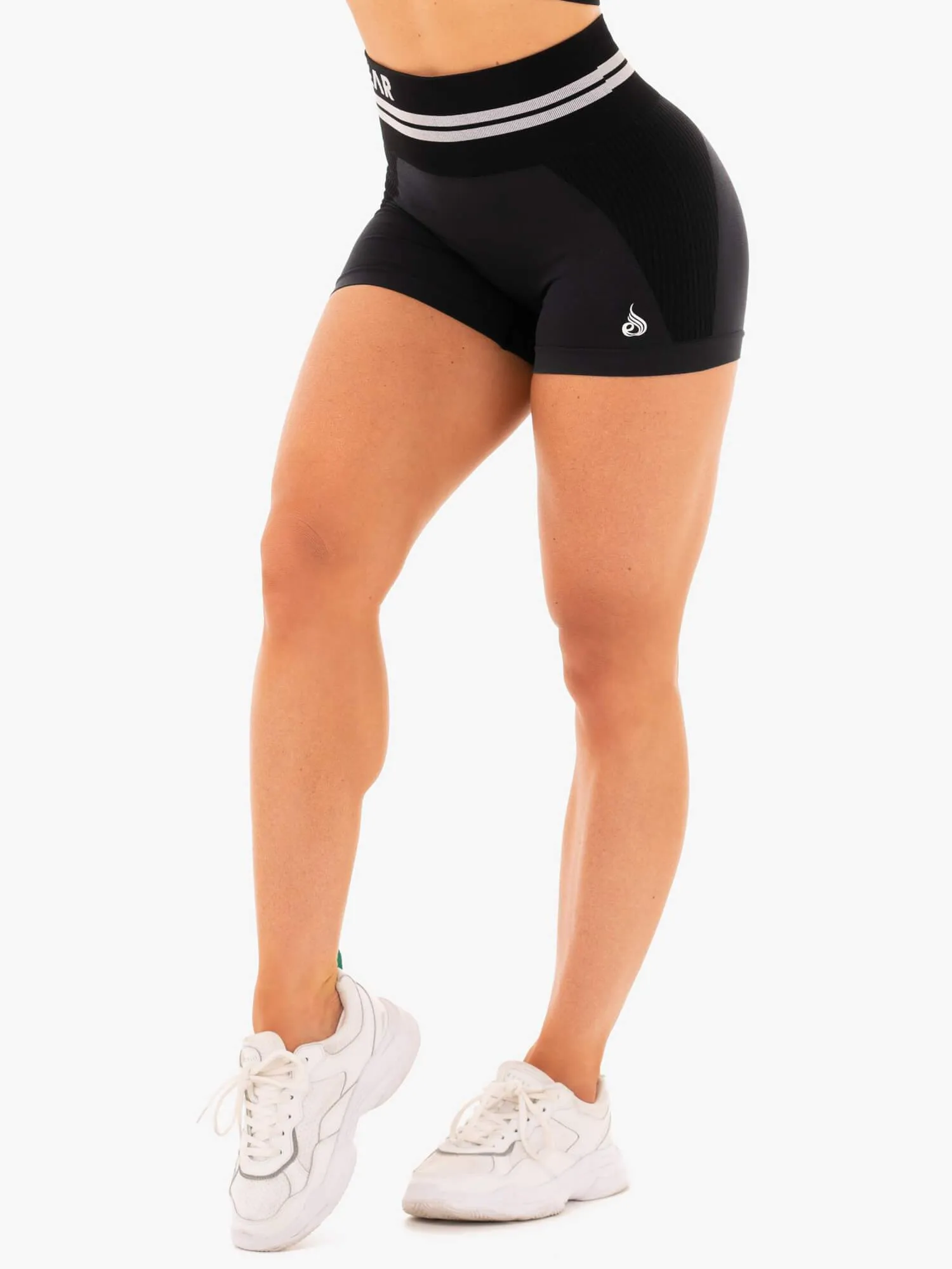 Daily Use Freestyle Seamless High Waisted Shorts - Black