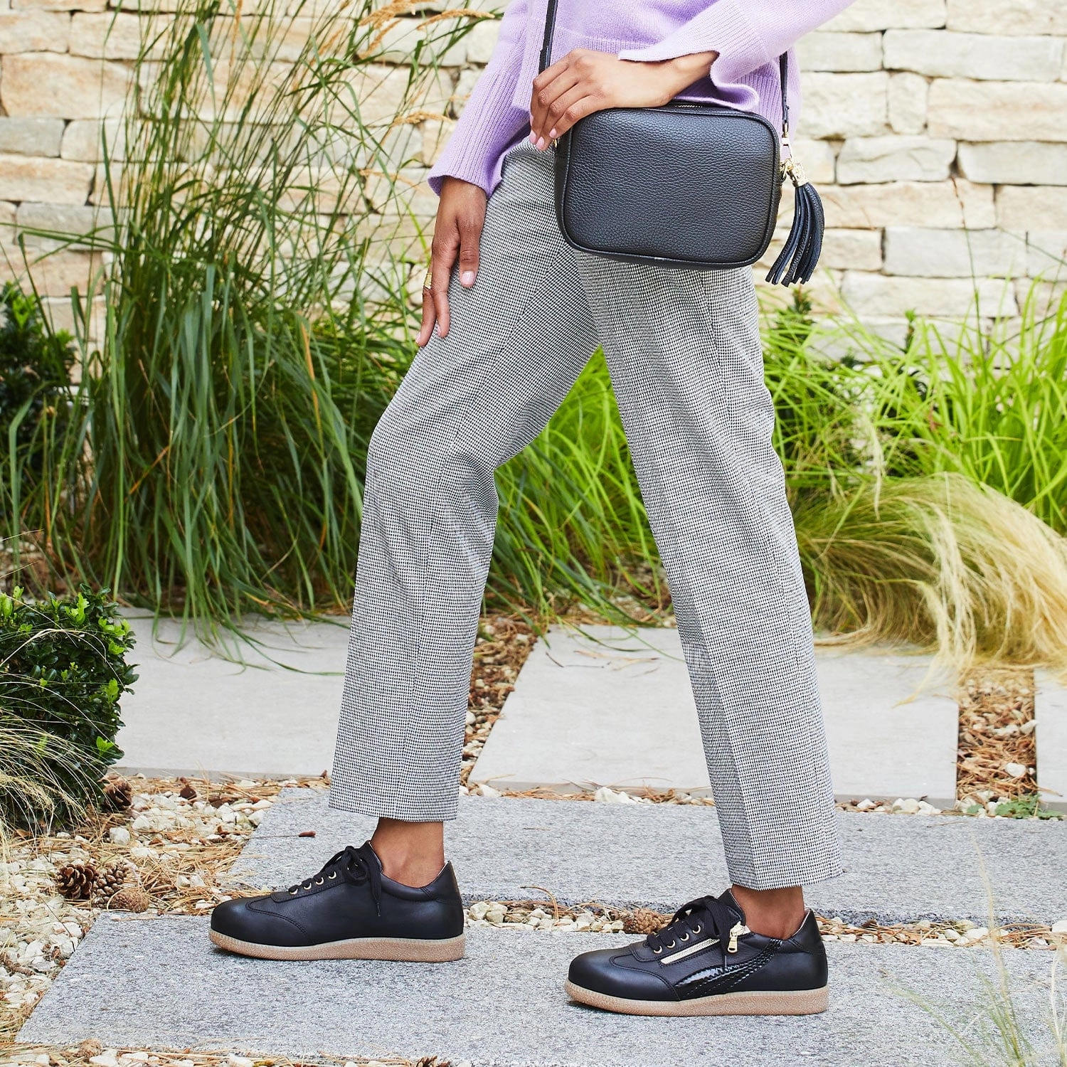 Swirl: Black Leather & Patent Breathable Lining Tidy look