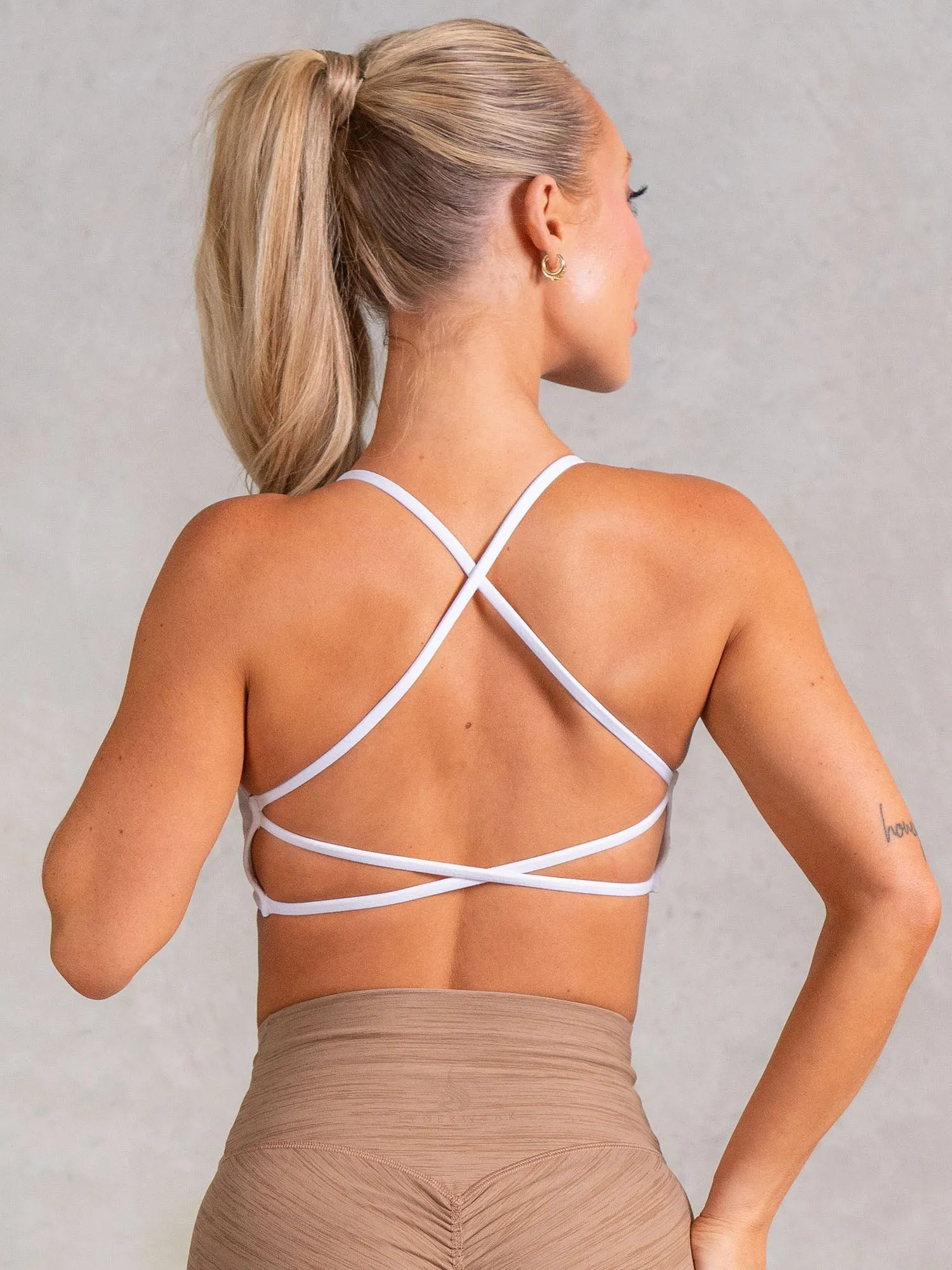 SnagResistant Fabric Ventilated Panels Icon Sports Crop - White