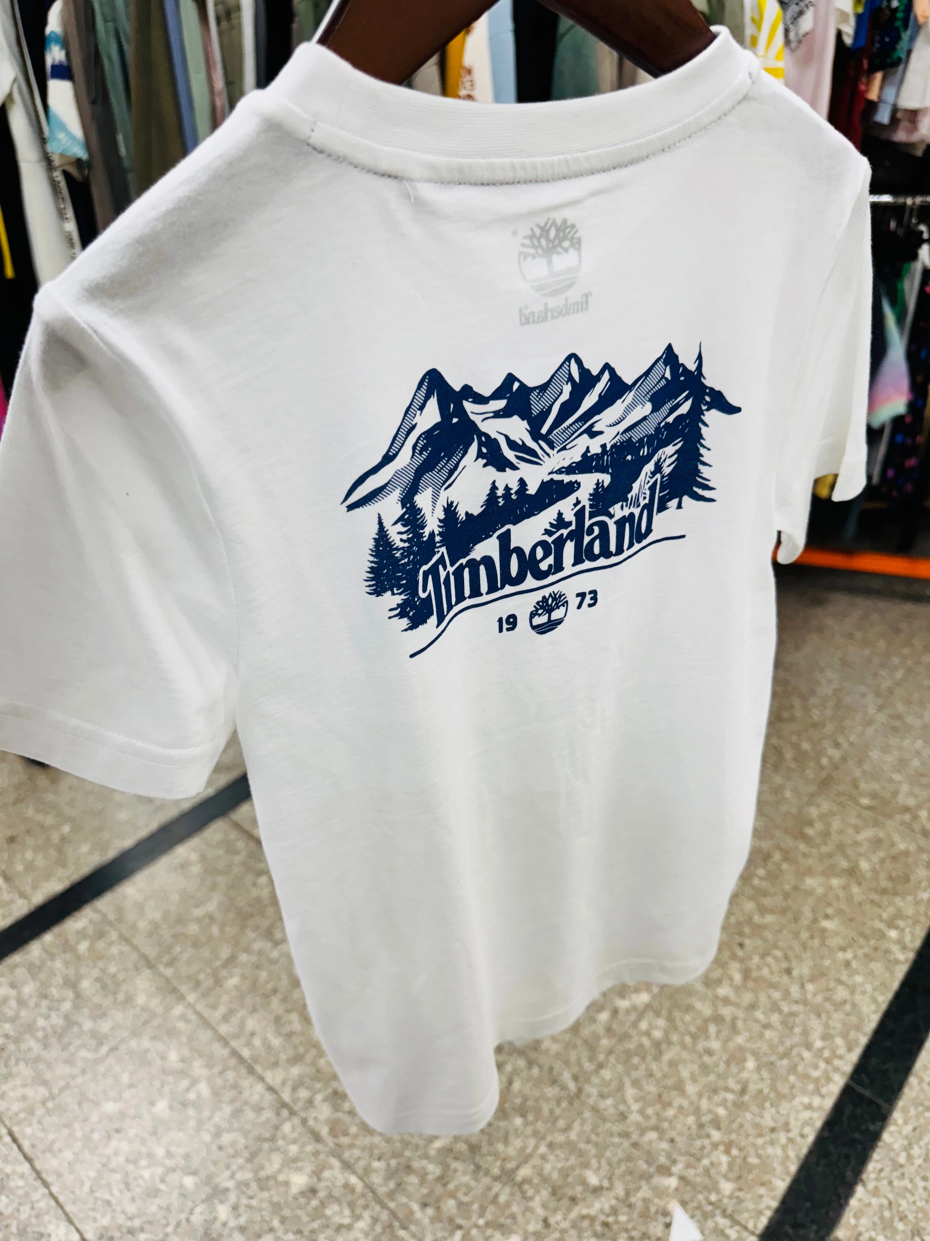 Timberland Kids White Logo T-Shirt - 8Y Slim - fit Durable kids' clothing