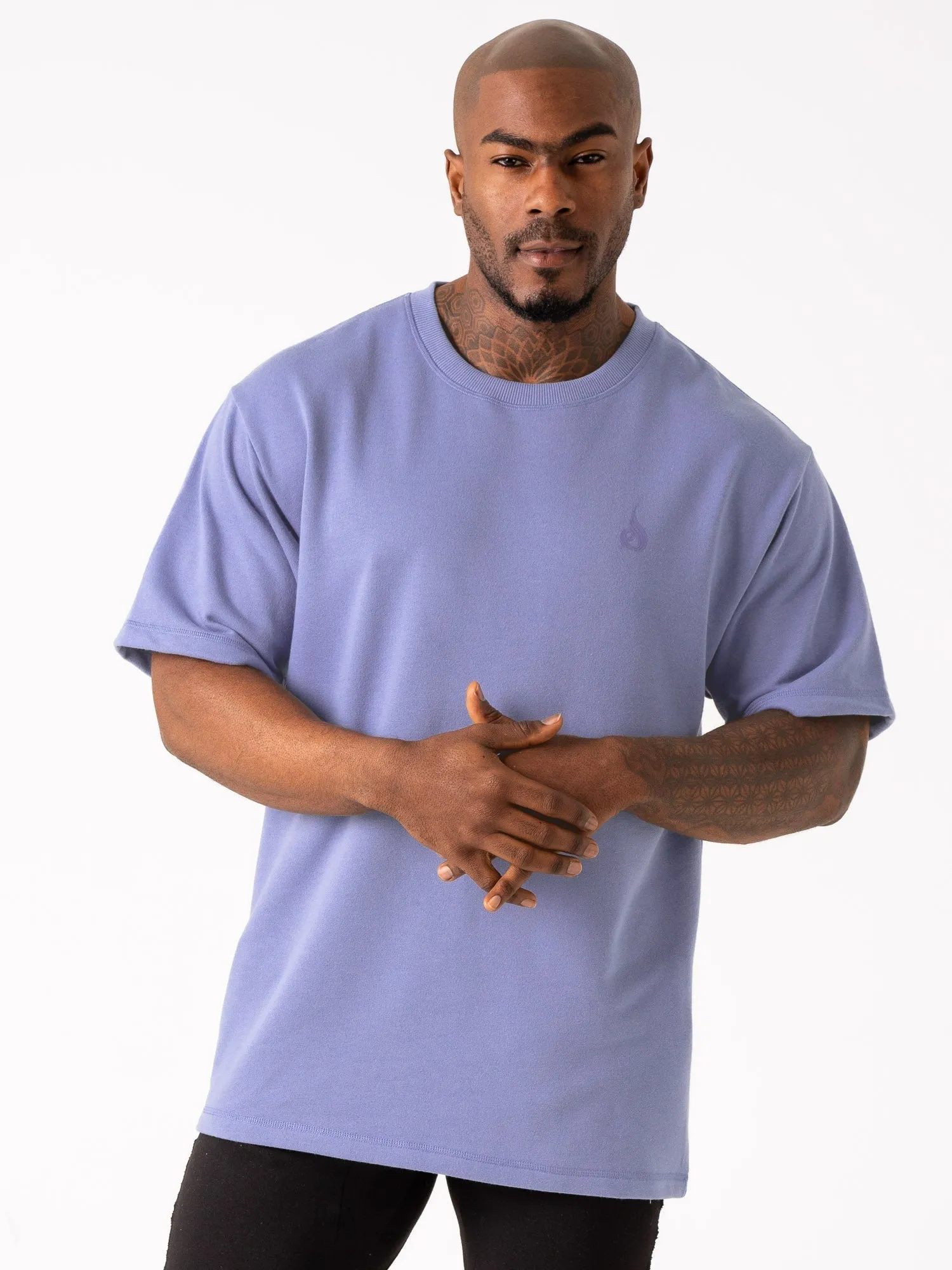 Relaxed Comfort Look Timeless Design Wear Throwback Fleece Oversized T-Shirt - Indigo Blue
