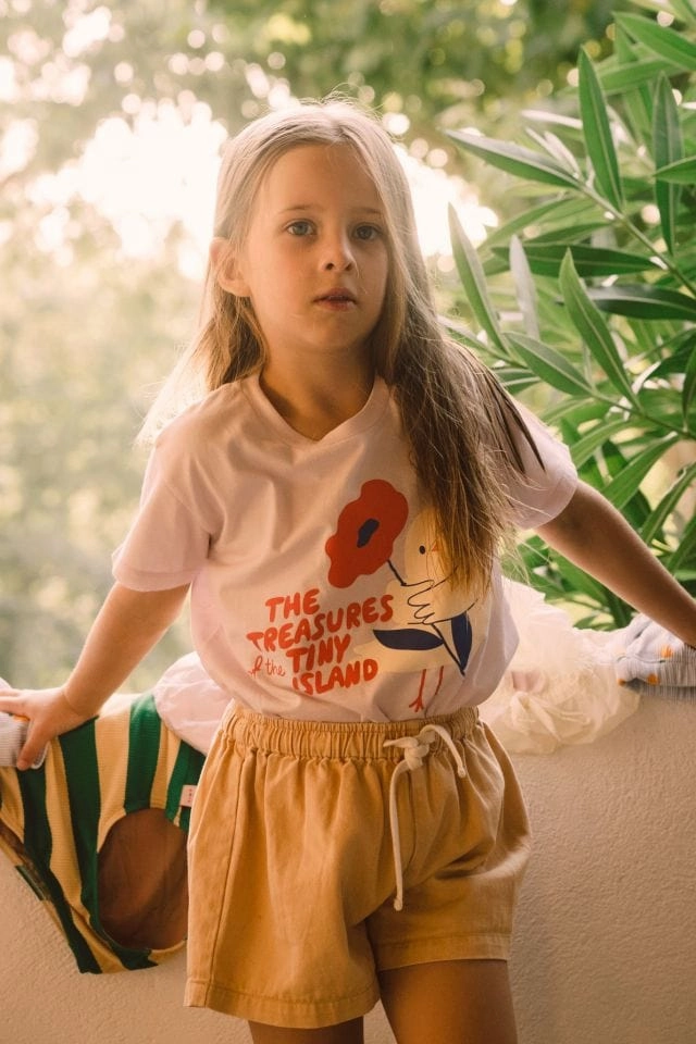 Warm kids' wear timeless TINYCOTTONS Kids TINY TREASURES TEE in Pastel Lilac/Summer Red 035