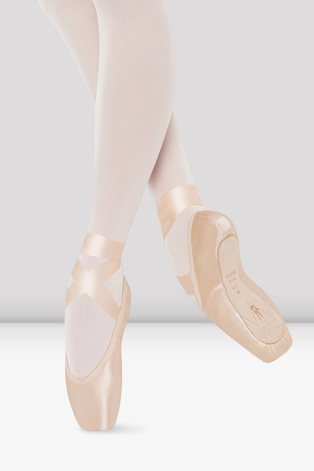 Triomphe Pointe Shoes Compression Molded Cushioning