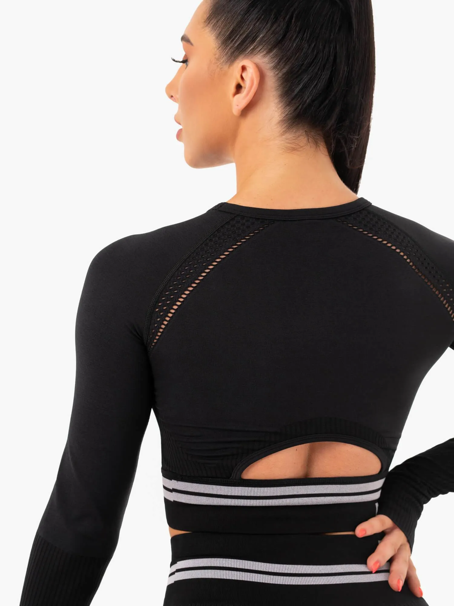 Hidden Storage Pocket Freestyle Seamless Long Sleeve Crop - Black