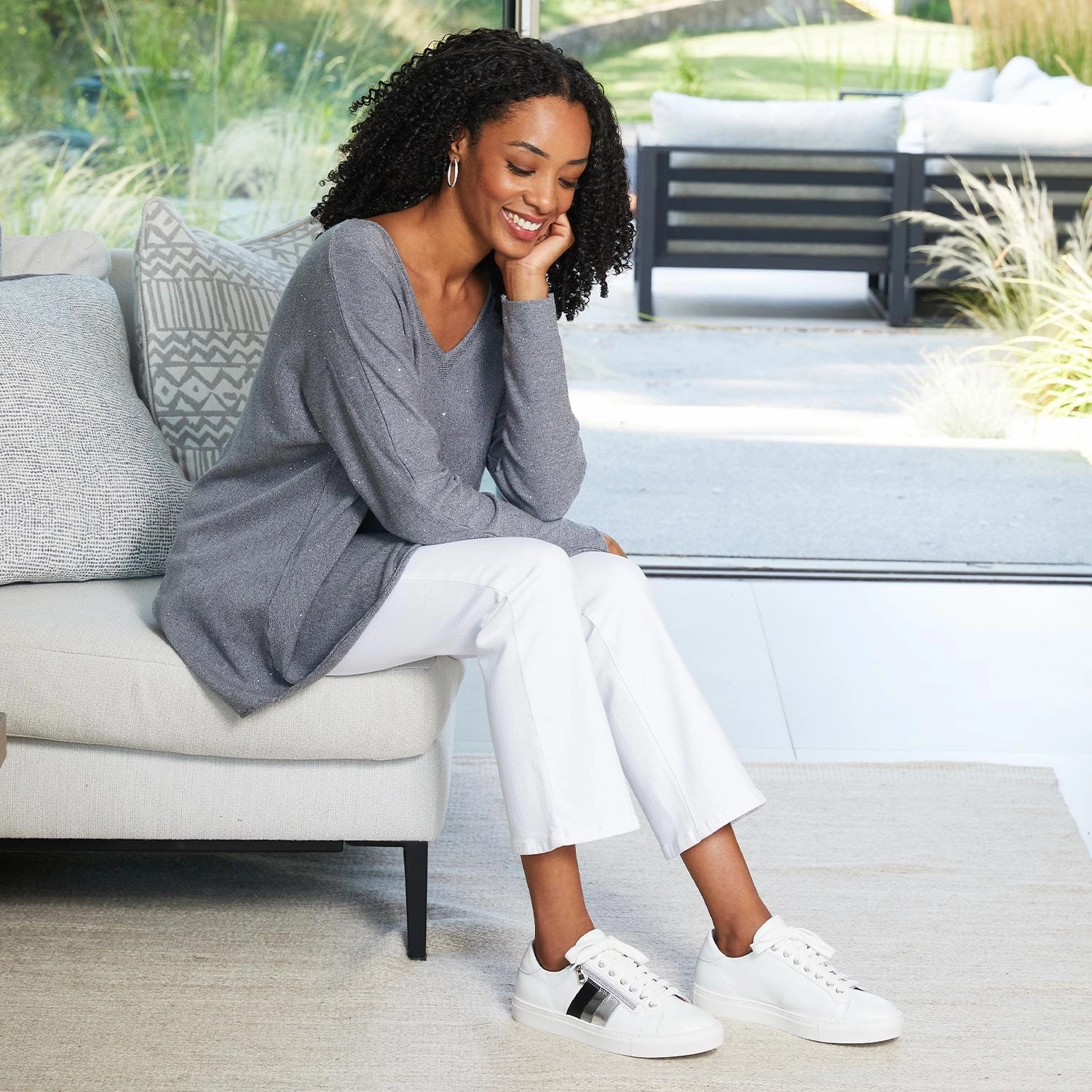 Sprint: White Leather & Metallic Short Walks Impact-absorbing