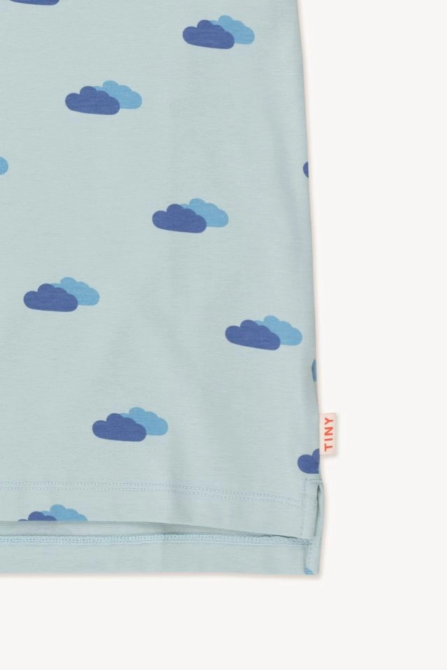 TINYCOTTONS Kids CLOUDS TEE in Cadet Blue playground Youngsters' outfits