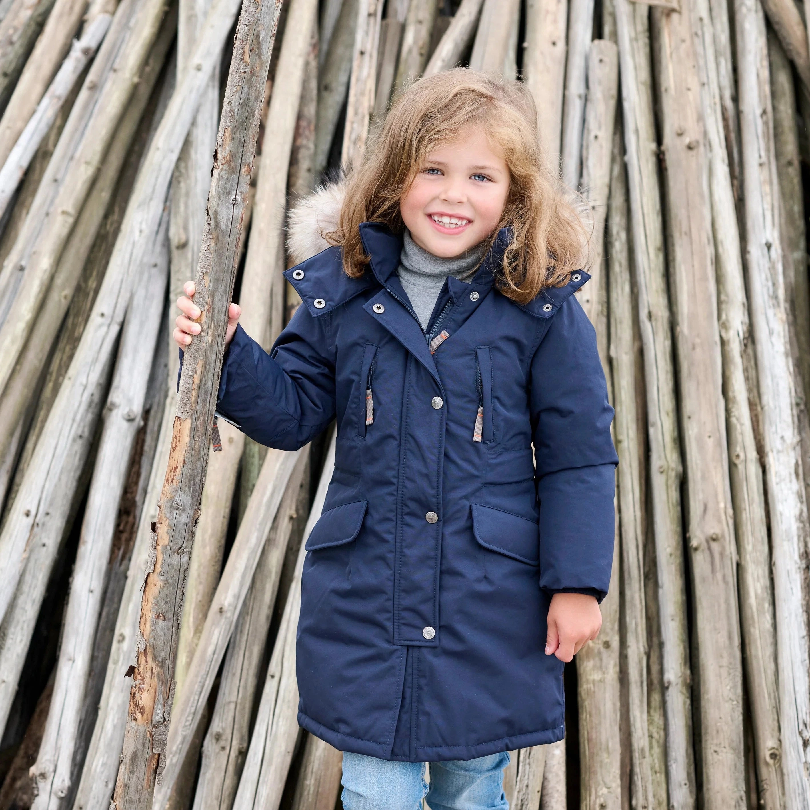 Upcycled Cheerleader clothes for kids Ver De Terre Girls ARCTIC Winter Down Coat with Fur - Navy