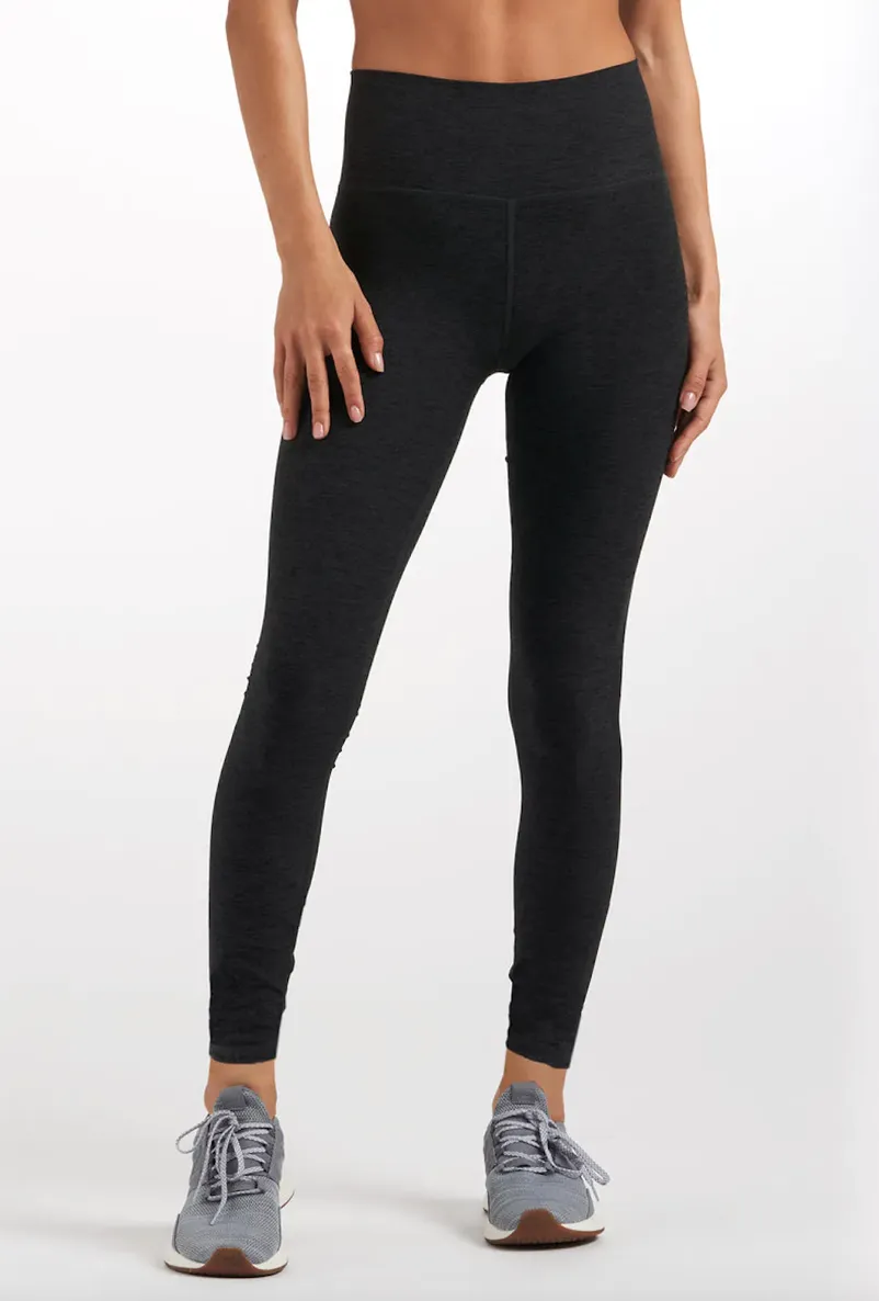 Tailored Silhouette Rubberized grip W Clean Elevation Legging