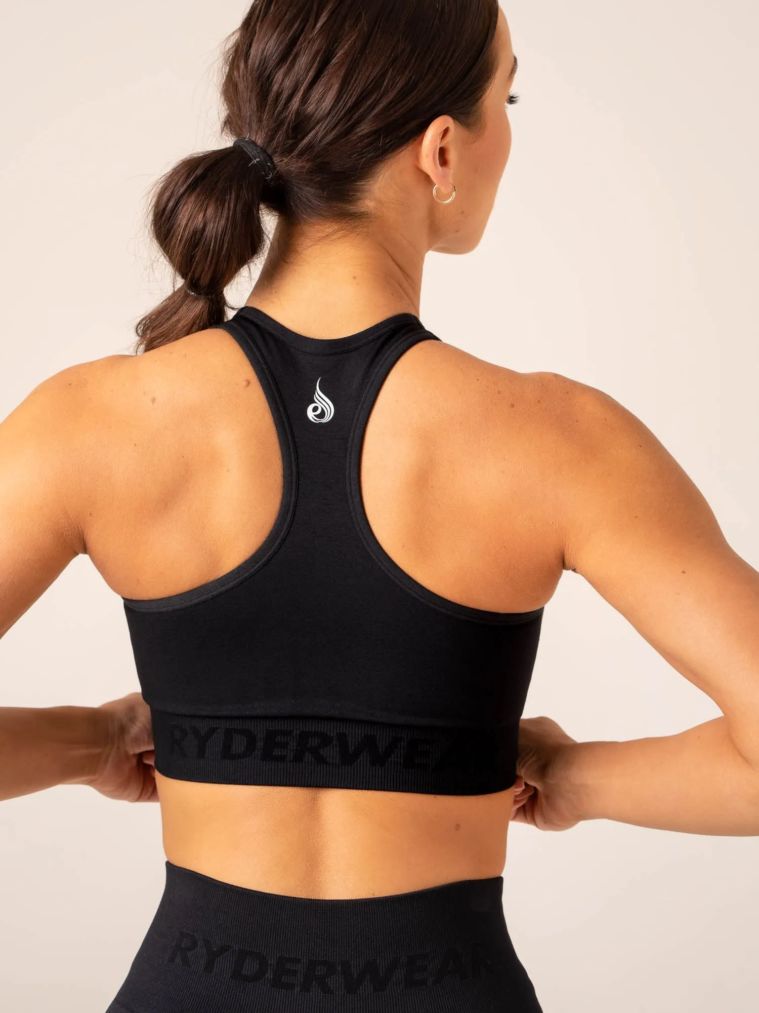 Lift Seamless High Neck Sports Bra - Black Non Restrictive Band