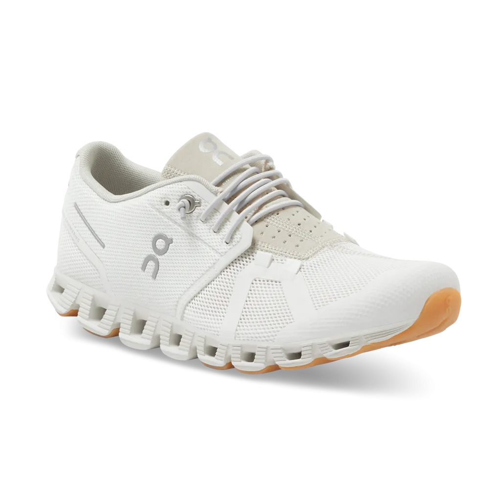 Women's Cloud amateur runner's shoe choice