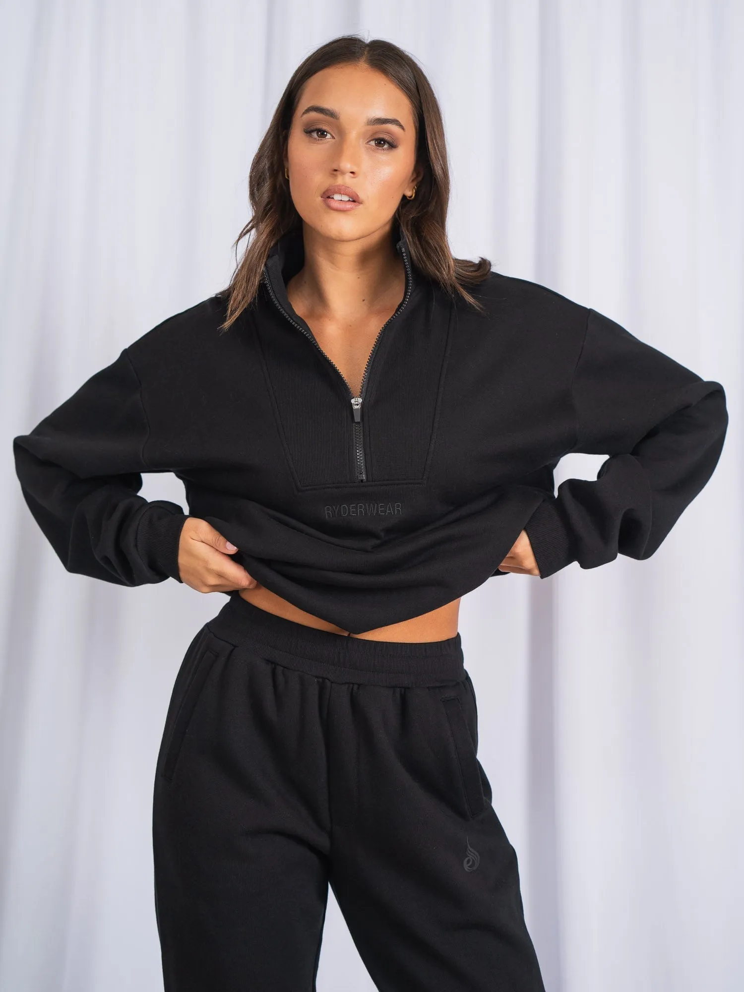 Multi Pocket System Unisex Half Zip Jumper - Black